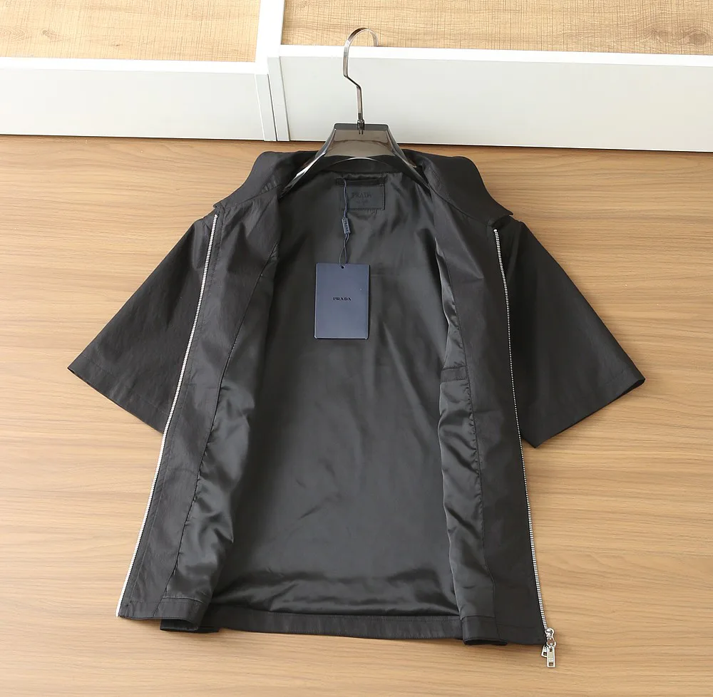 Куртки И Пуховики Мужские Prada 12713491