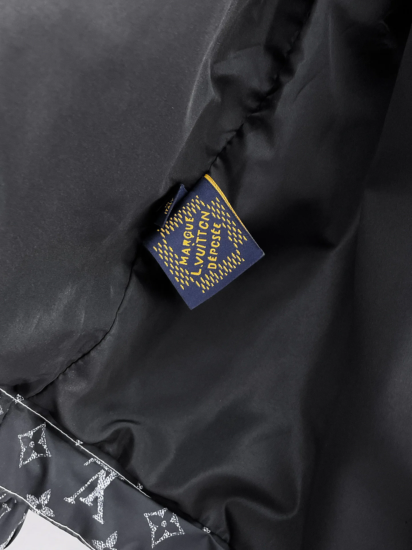 Куртки И Пуховики Мужские Louis Vuitton 9352349