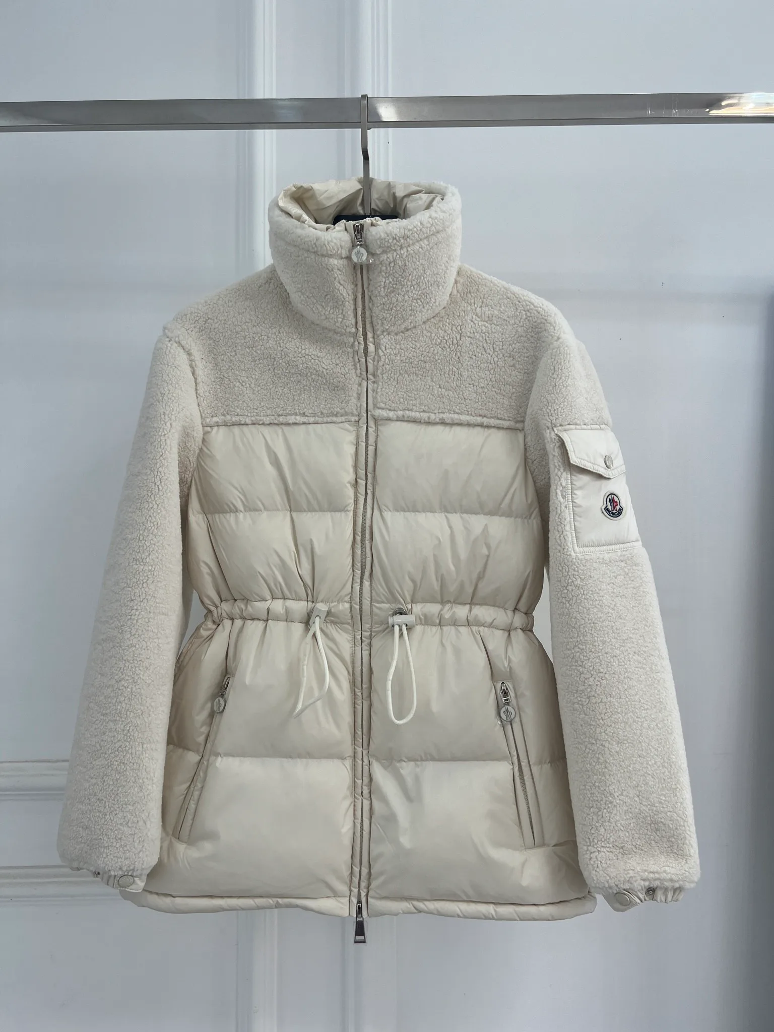 Куртки И Пуховики Женские Moncler 18415674