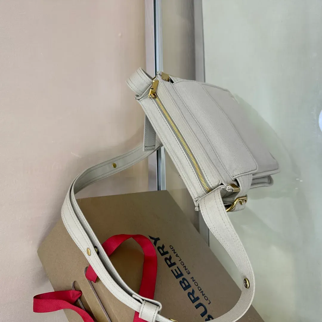 Классические Сумки Женские Burberry 1673197