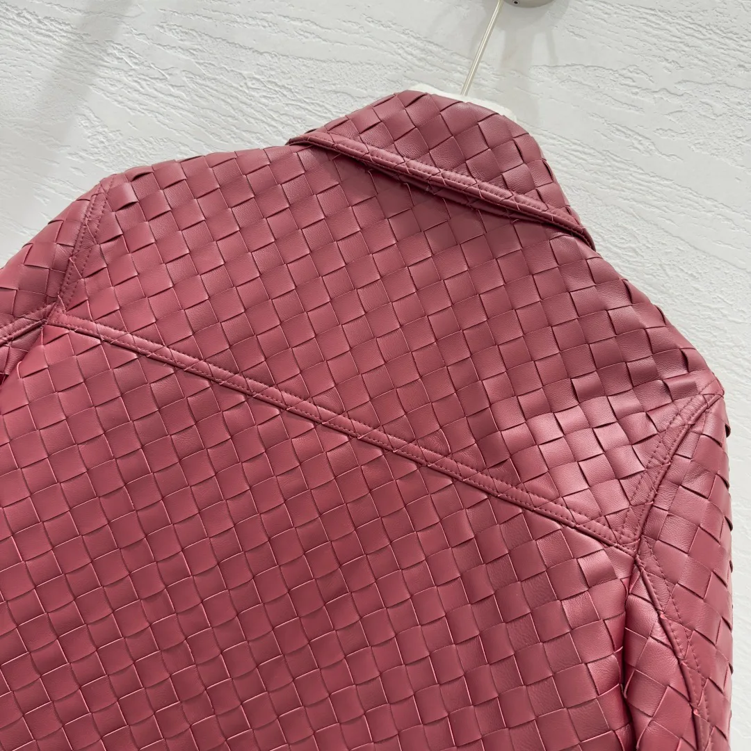 Кожаные Куртки И Дублёнки Женские Bottega Veneta 11232089