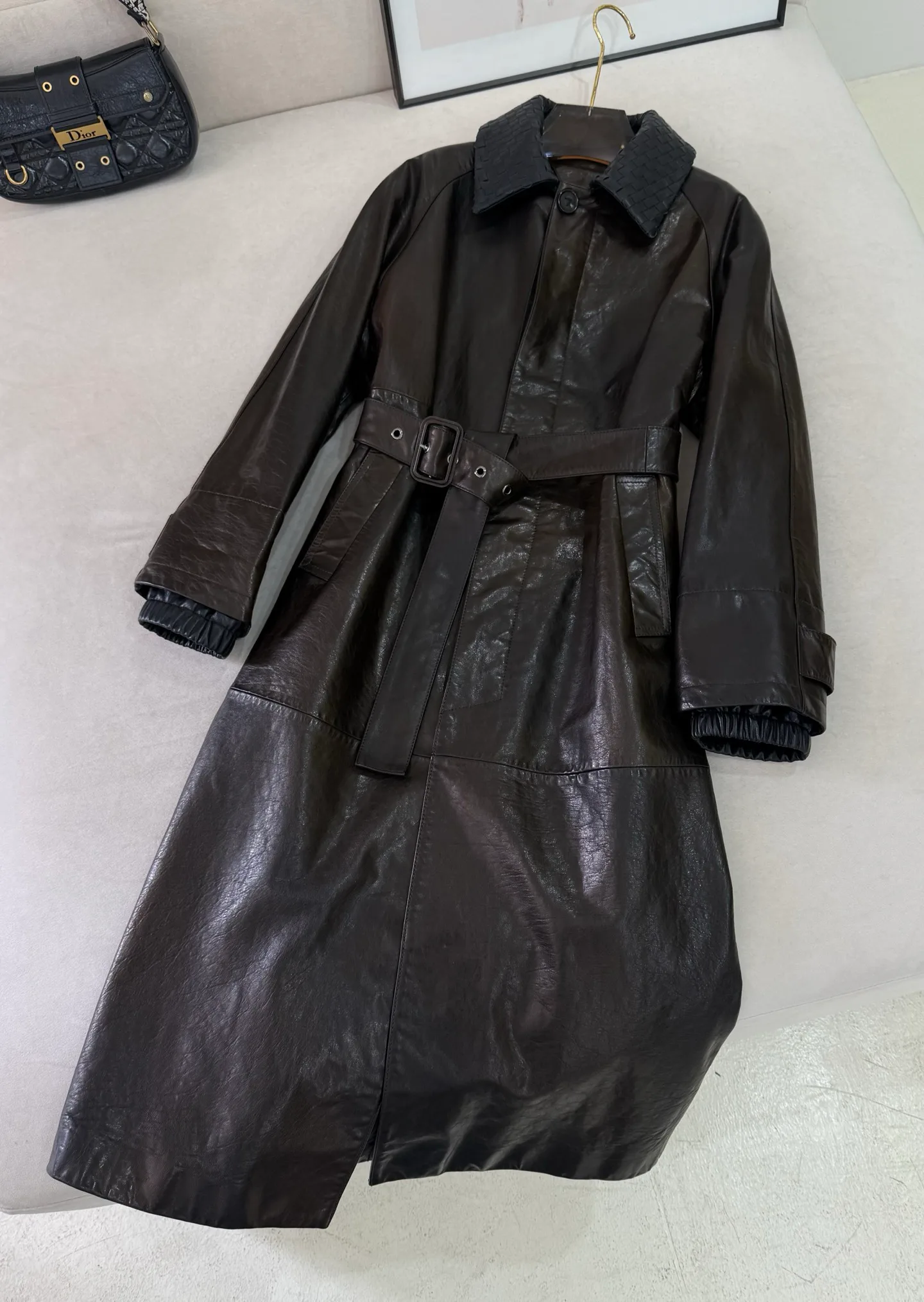 Кожаные Куртки И Дублёнки Женские Bottega Veneta 18259729