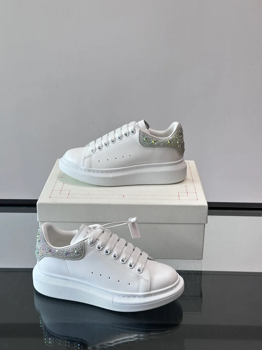 Кеды Женские Alexander Mcqueen 564623