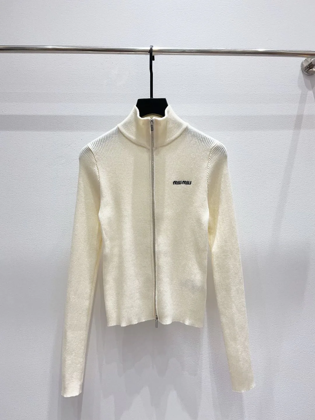 Джемперы И Свитеры Женские Miu Miu 18029070