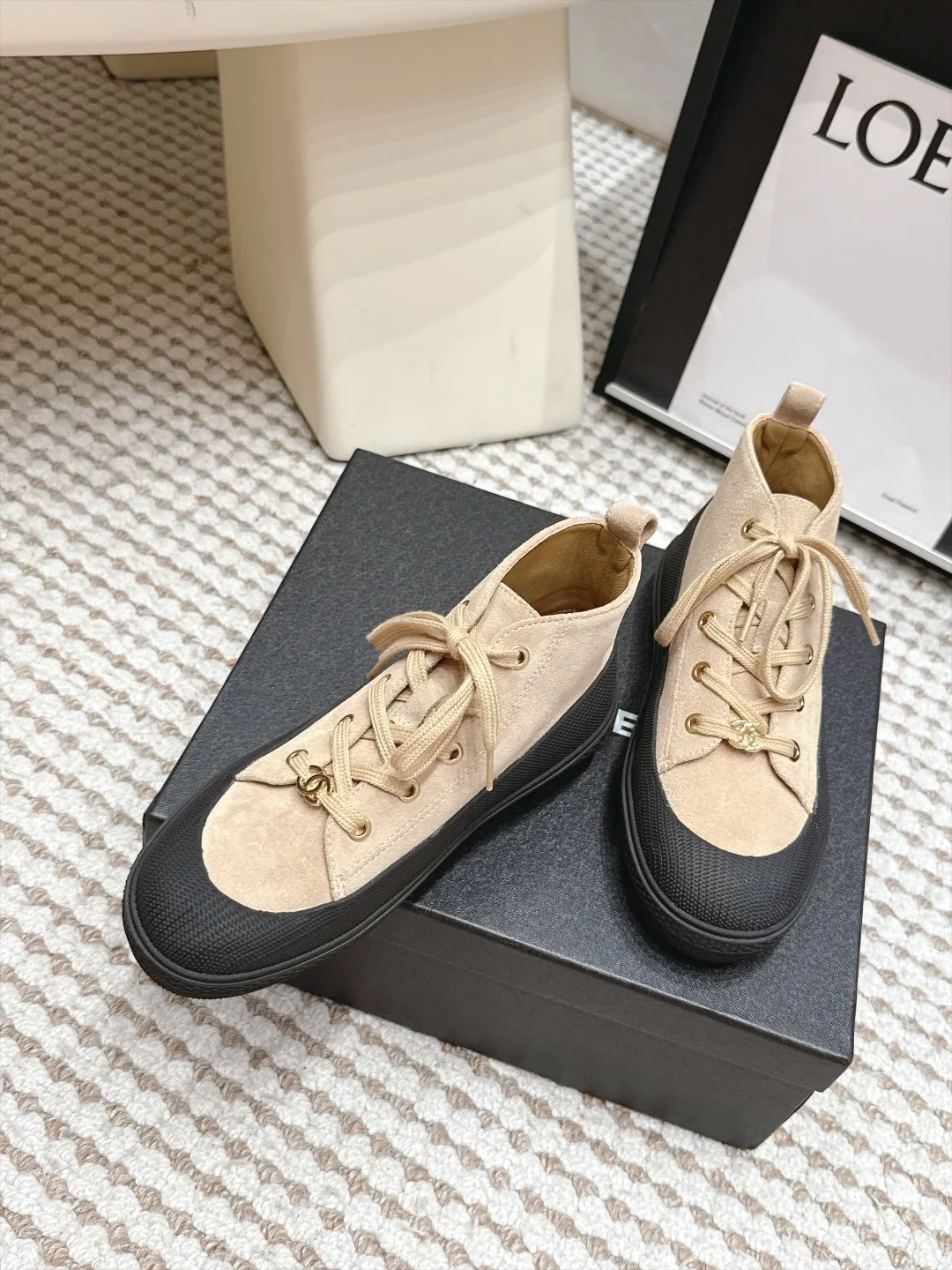 Кроссовки Женские Chanel 18497858