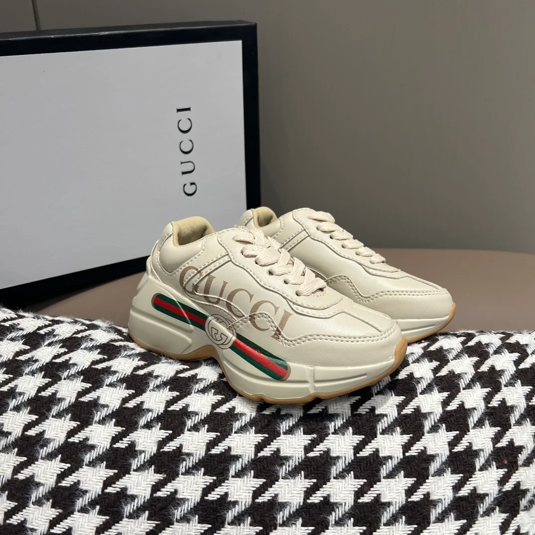Кроссовки Женские Gucci 18075509