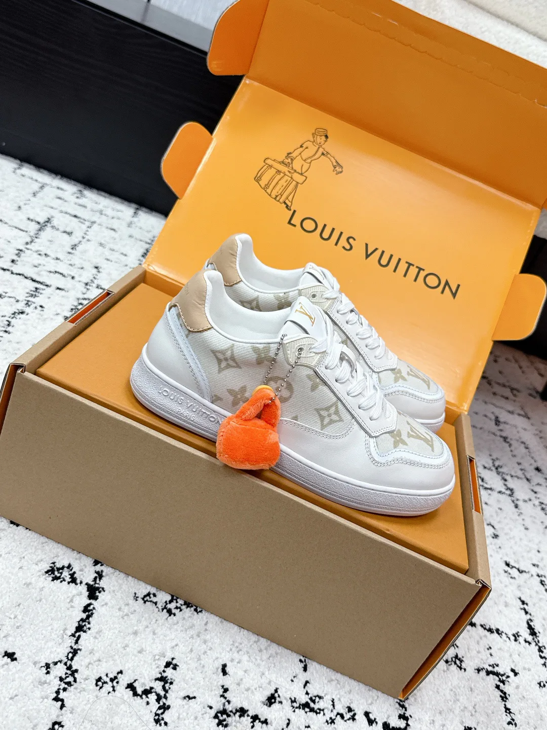 Кеды Женские Louis Vuitton 2471174