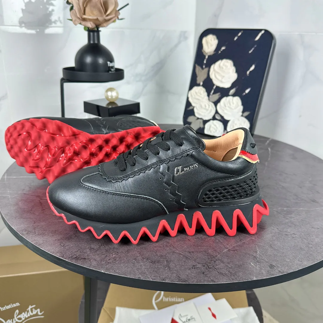 Кроссовки Женские Christian Louboutin 11072108