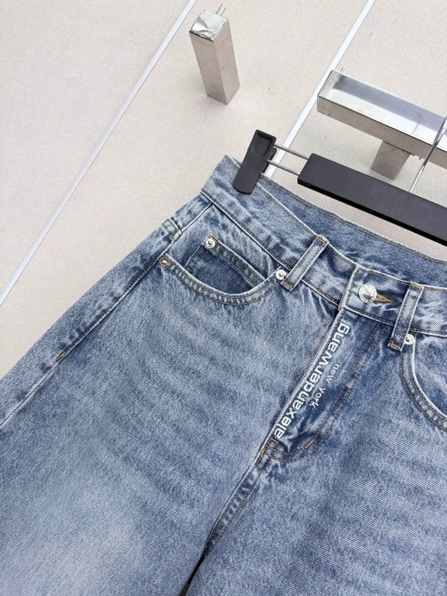 Джинсы Женские Alexander Wang 19402862