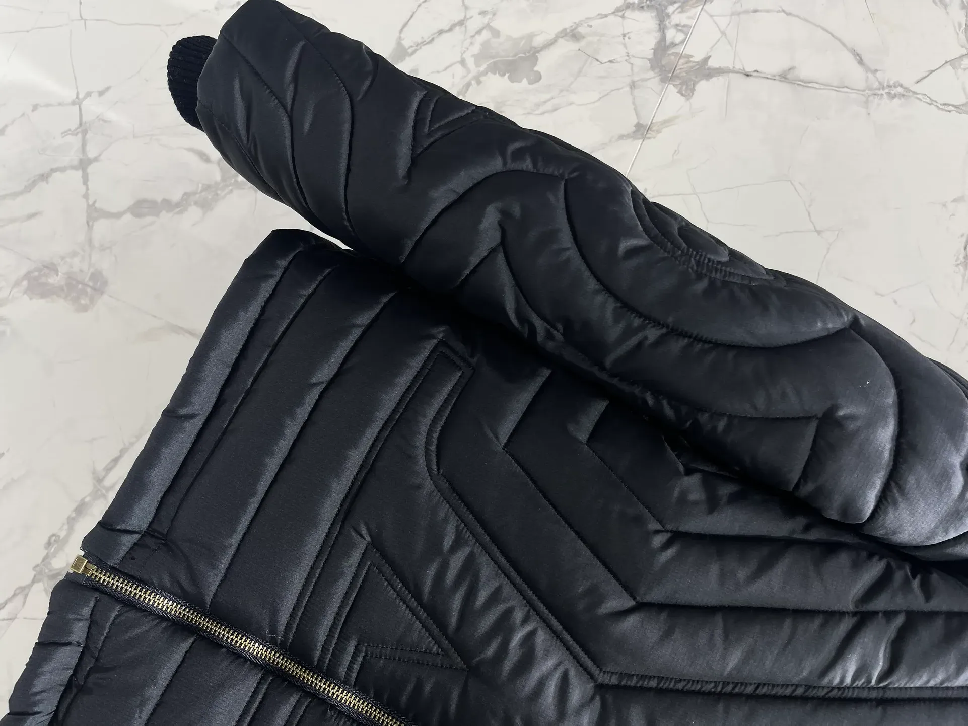 Куртки И Пуховики Женские Louis Vuitton 74848