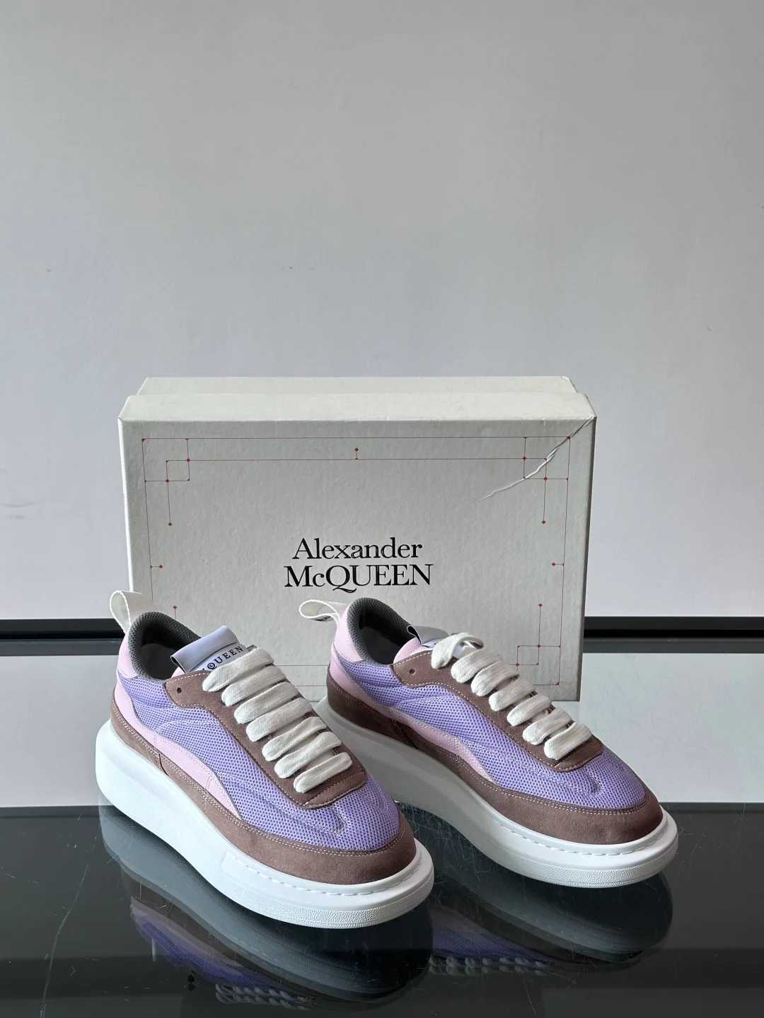 Кроссовки Женские Alexander Mcqueen 17799793