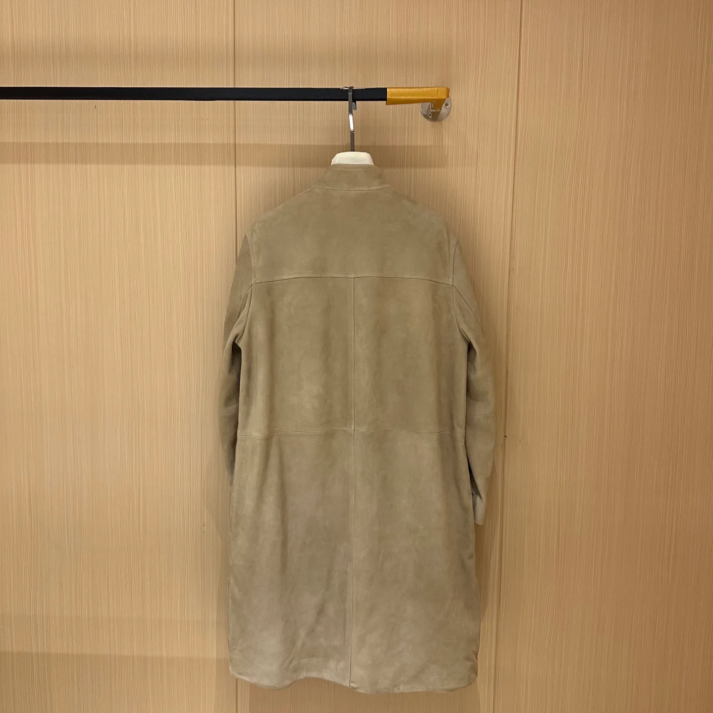 Кожаные Куртки И Дублёнки Женские Saint Laurent 11695420