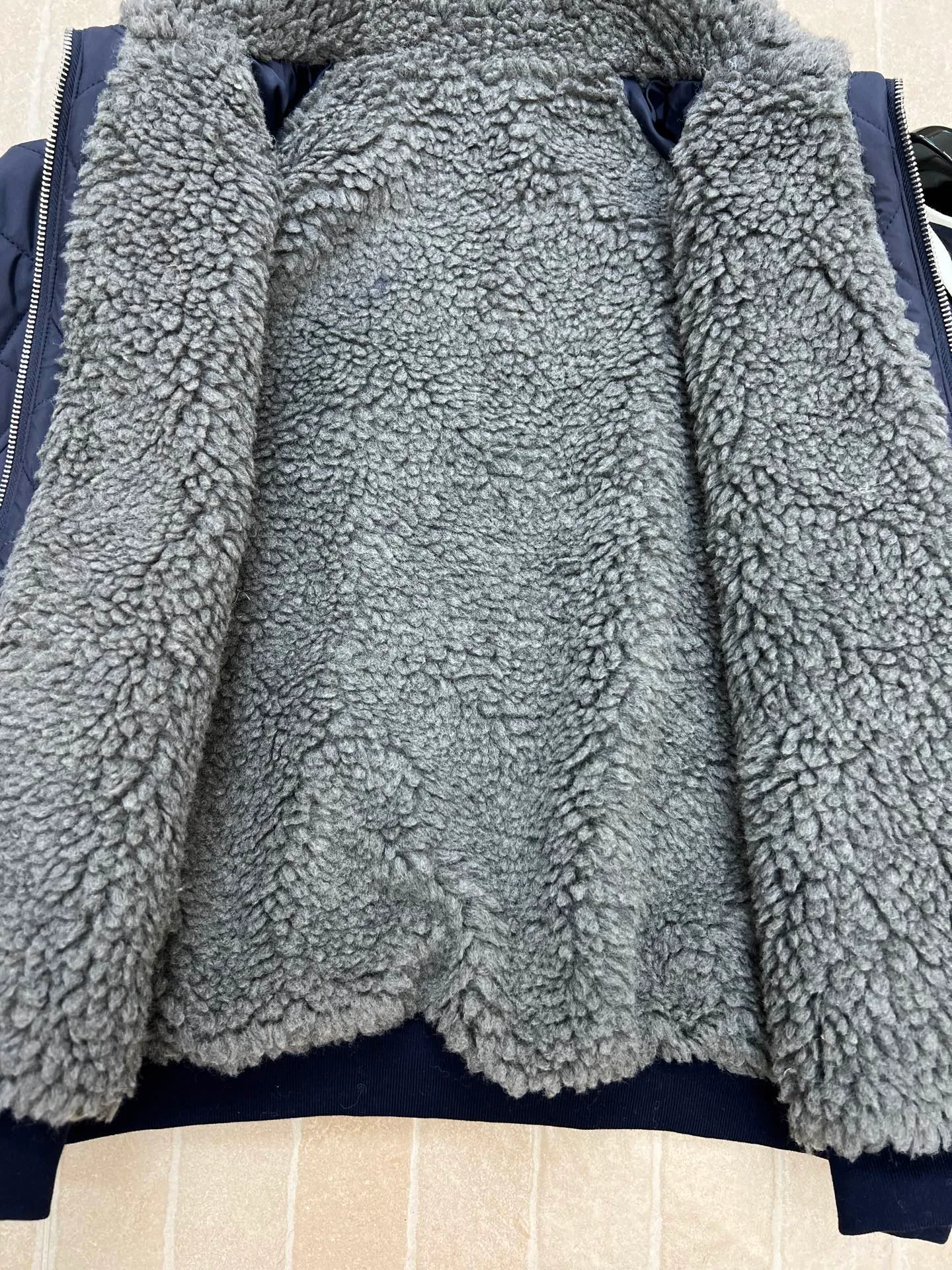 Куртки И Пуховики Женские Miu Miu 18733498