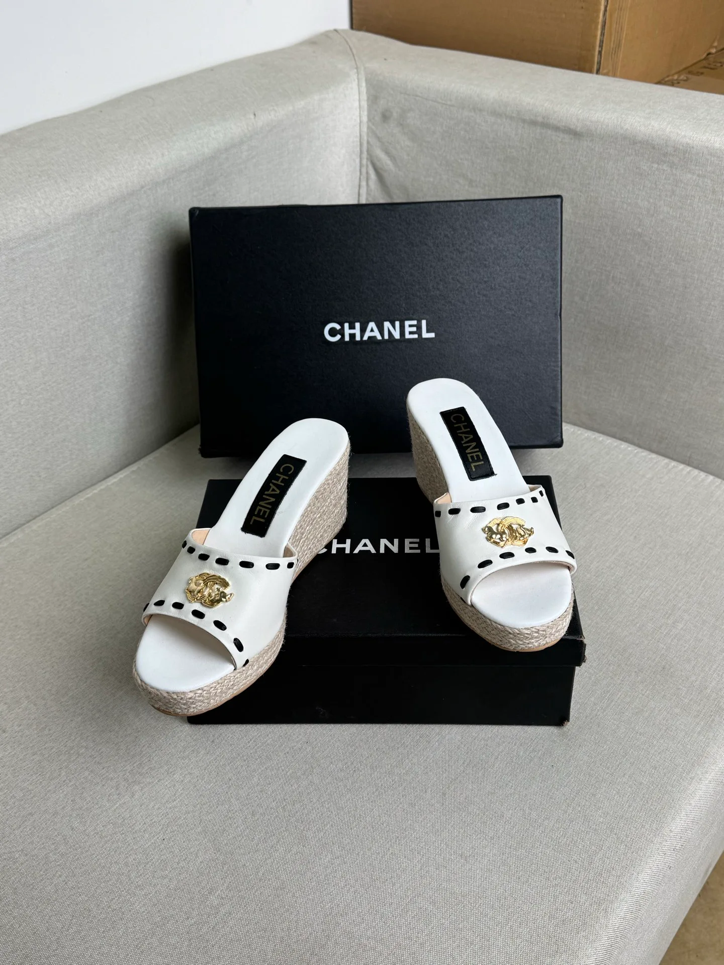 Сандалии Женские Chanel 13181142