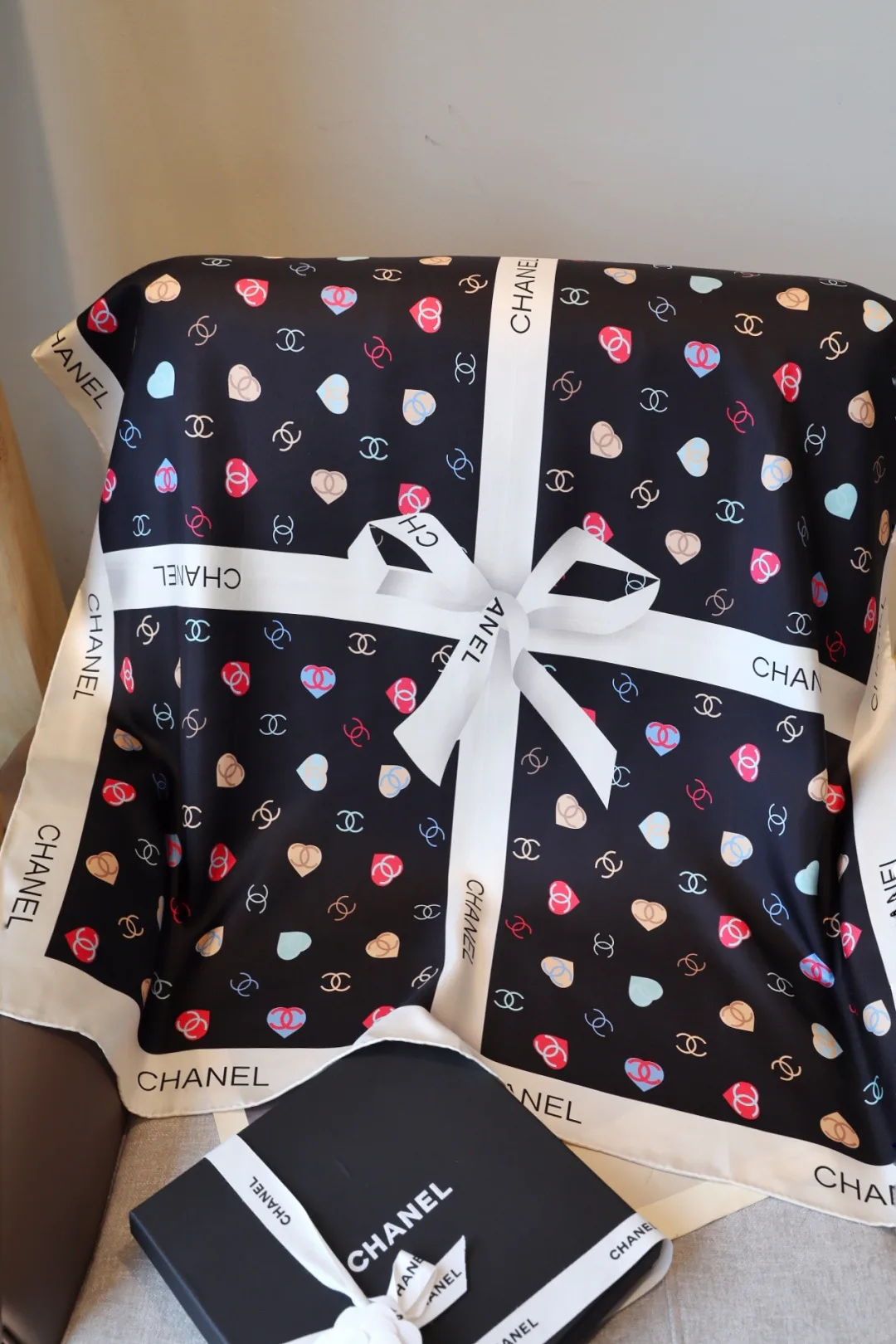 Шарфы Chanel 13449373