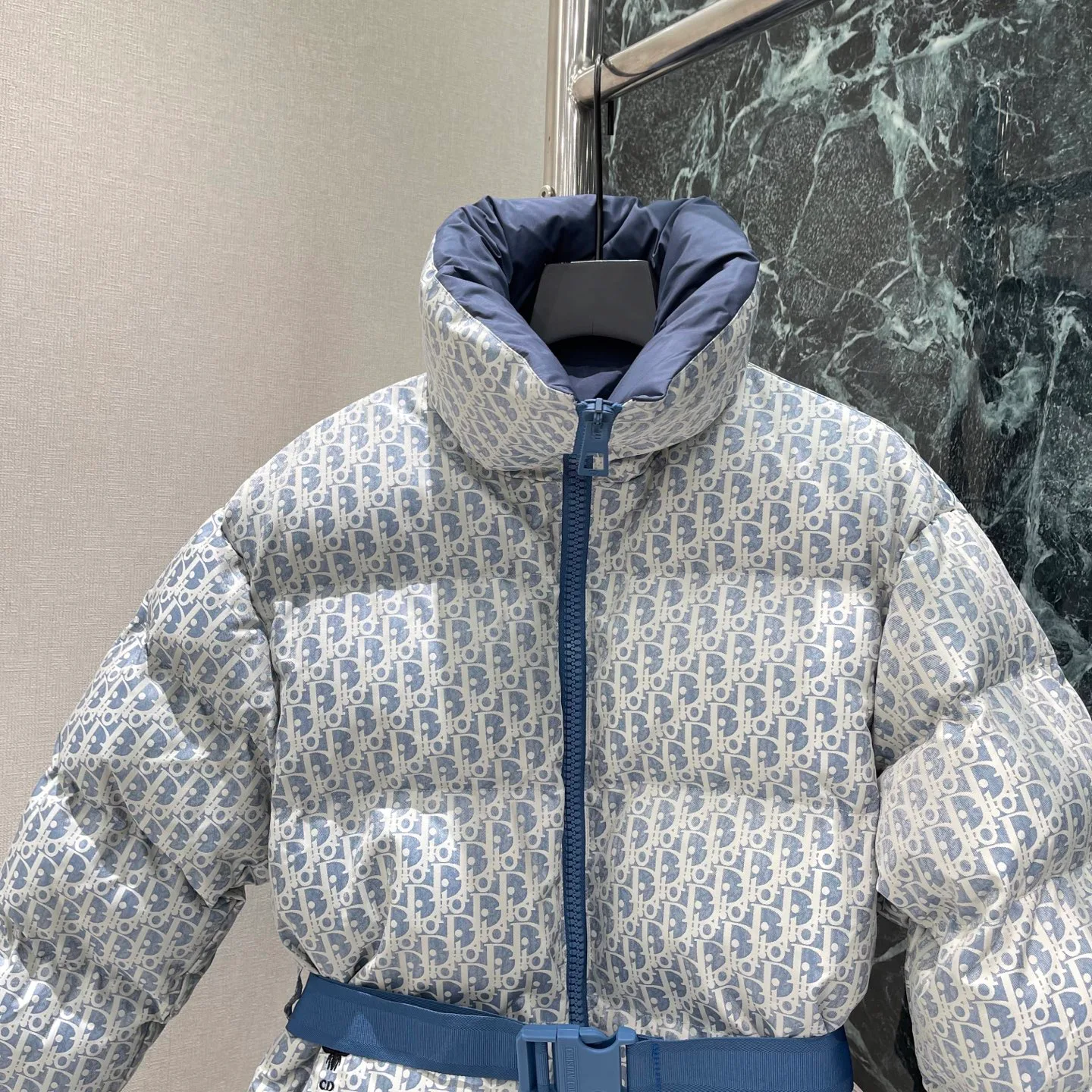 Куртки И Пуховики Женские Christian Dior 19721401