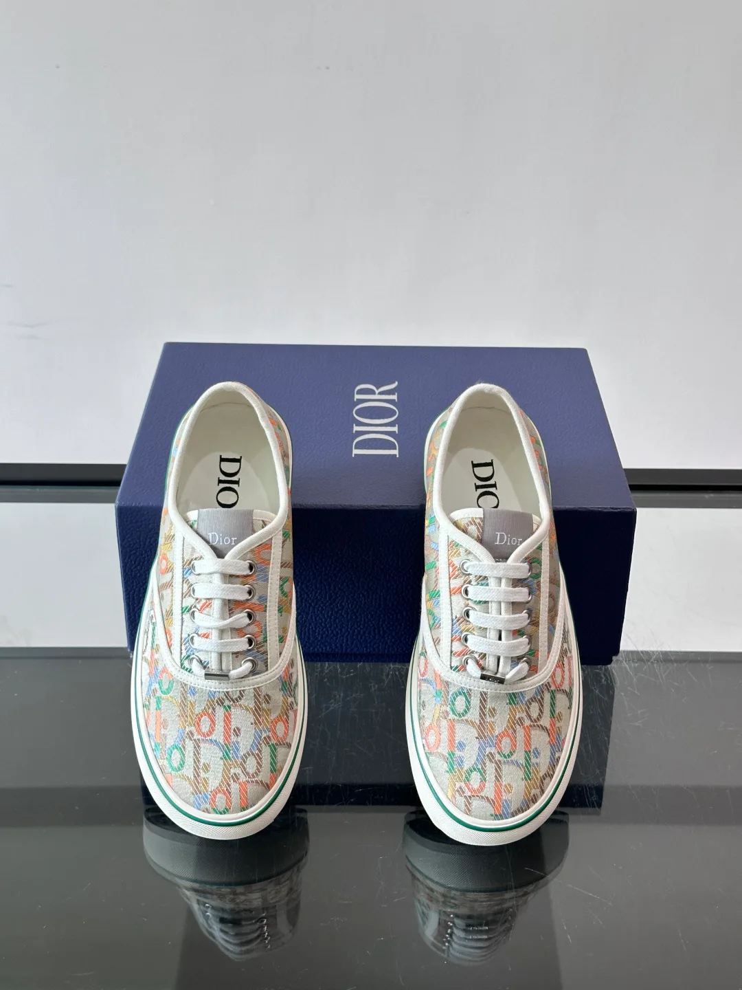 Кроссовки Женские Christian Dior 17646225