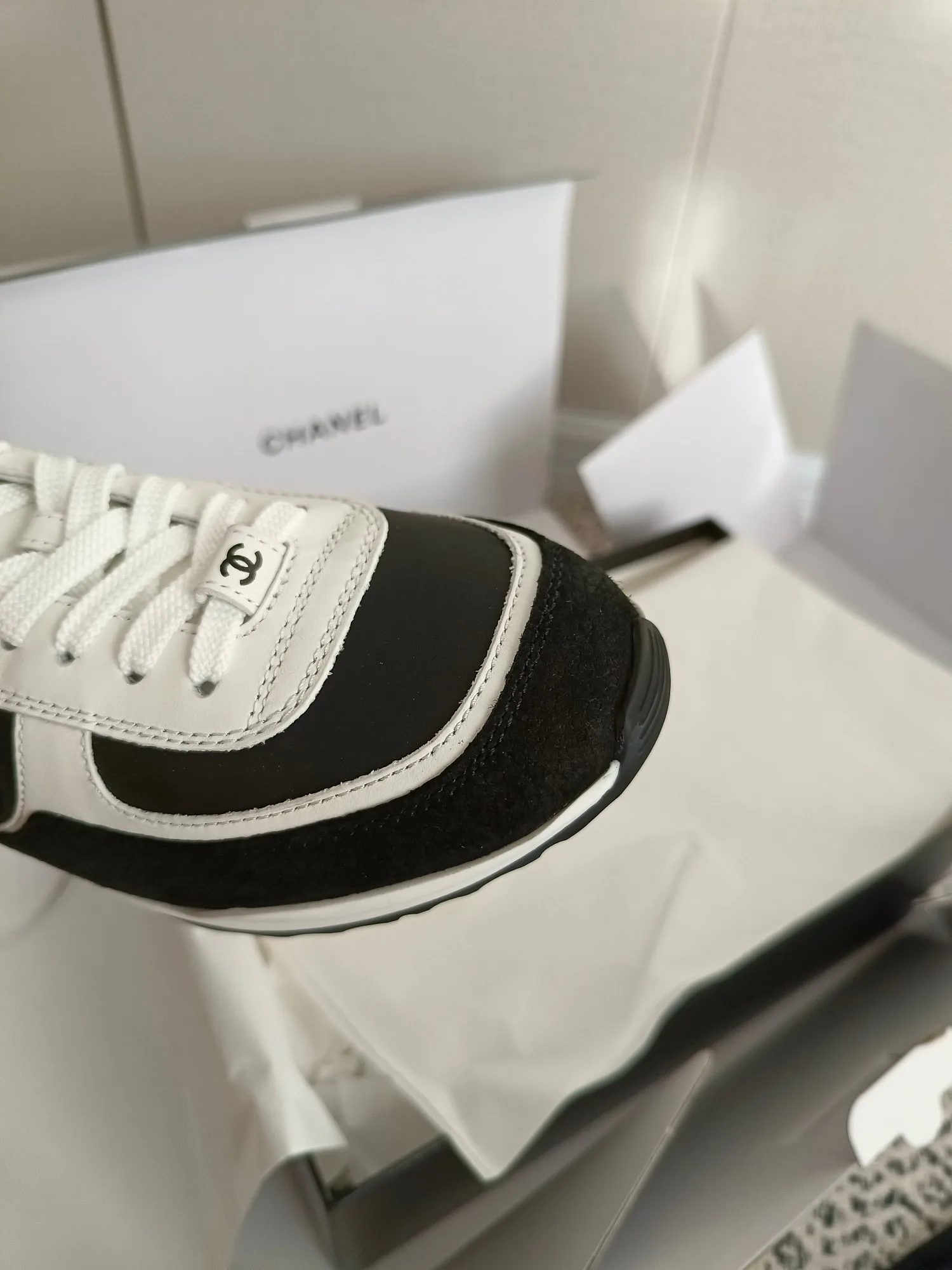 Кроссовки Женские Chanel 18274003