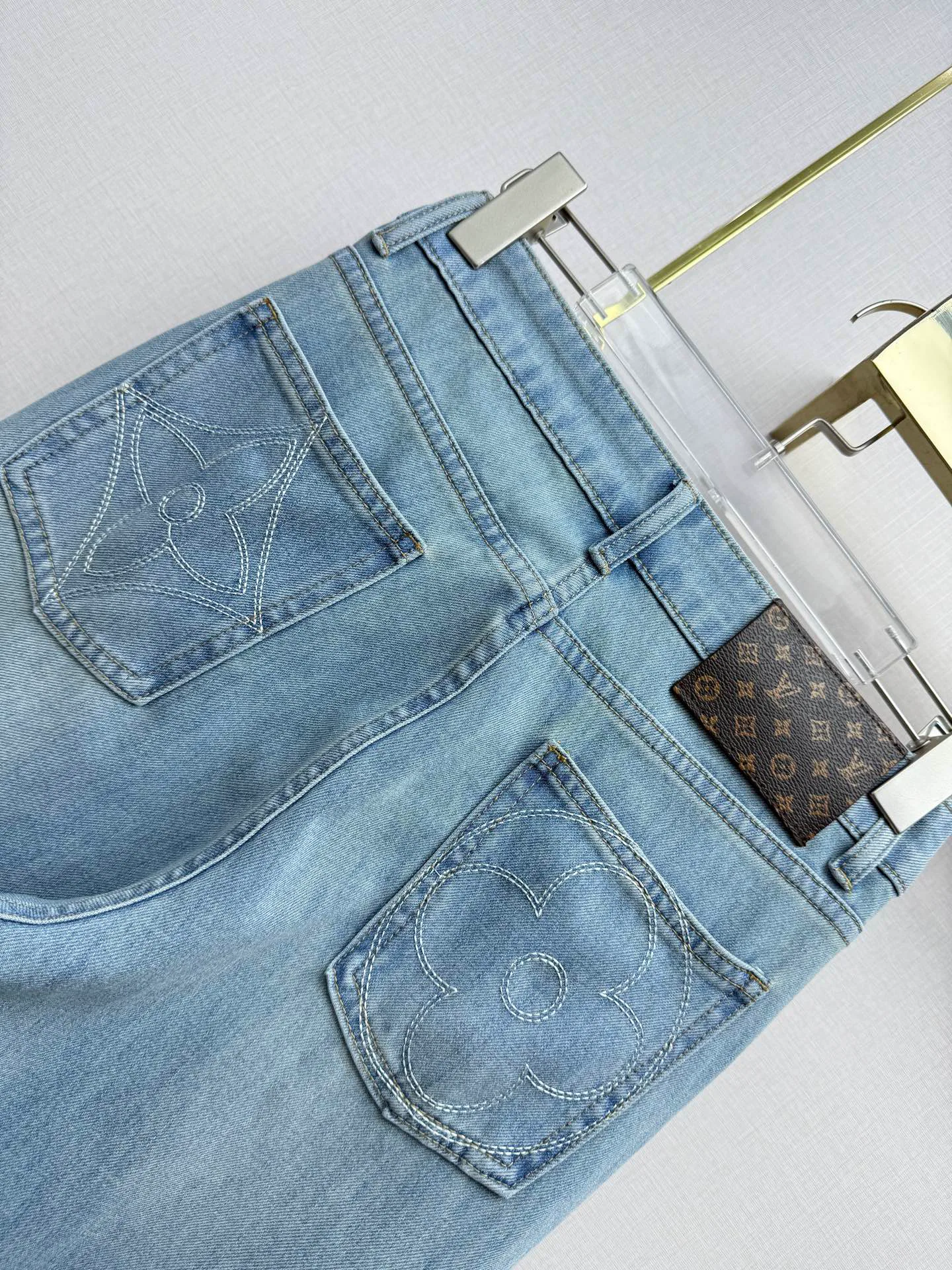 Джинсы Мужские Louis Vuitton 13559172