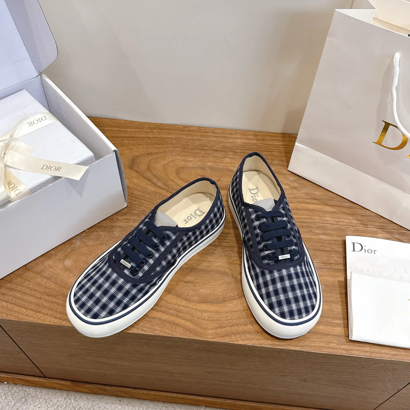 Кроссовки Женские Christian Dior 18083842