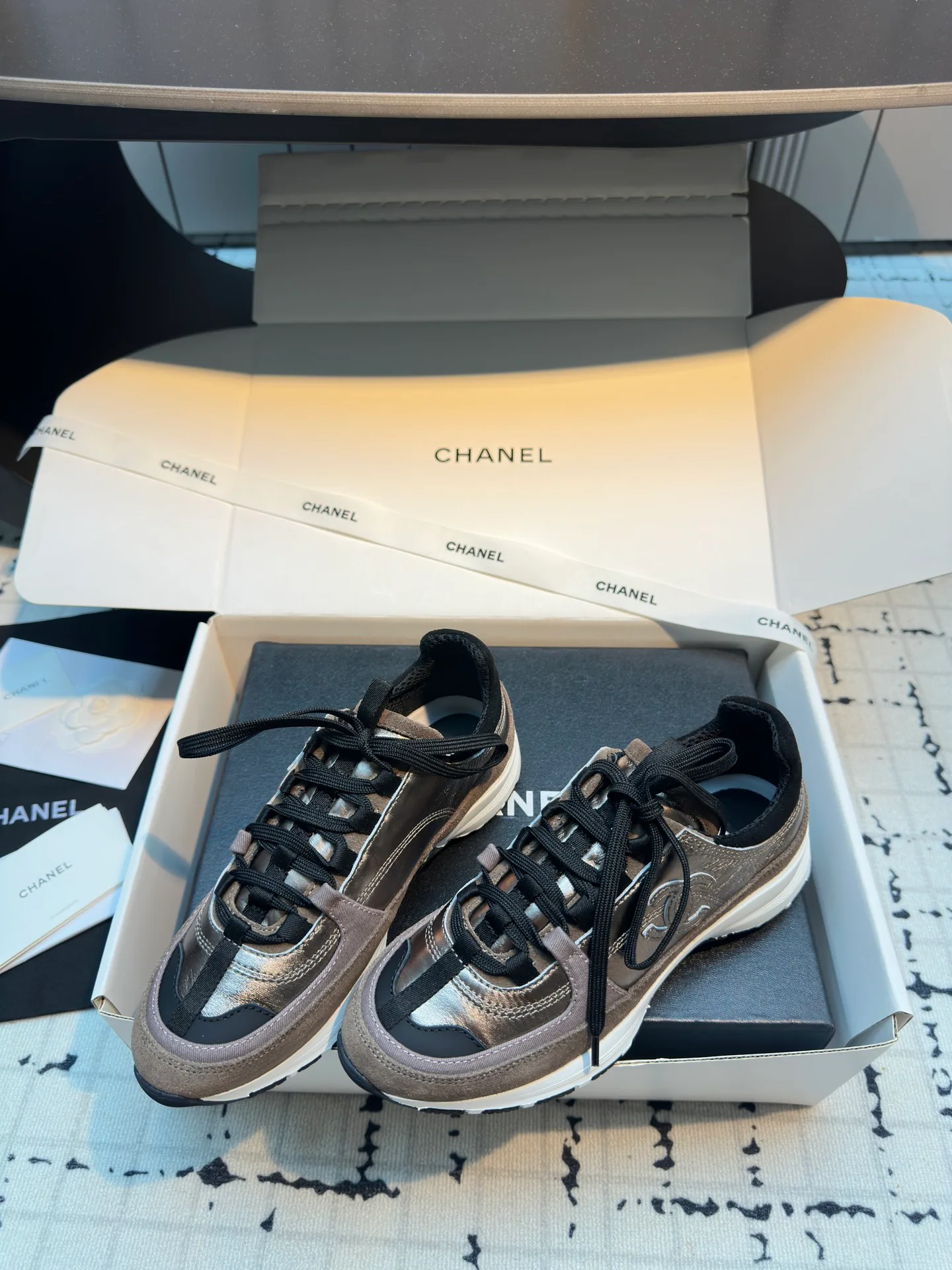 Кроссовки Женские Chanel 10468489