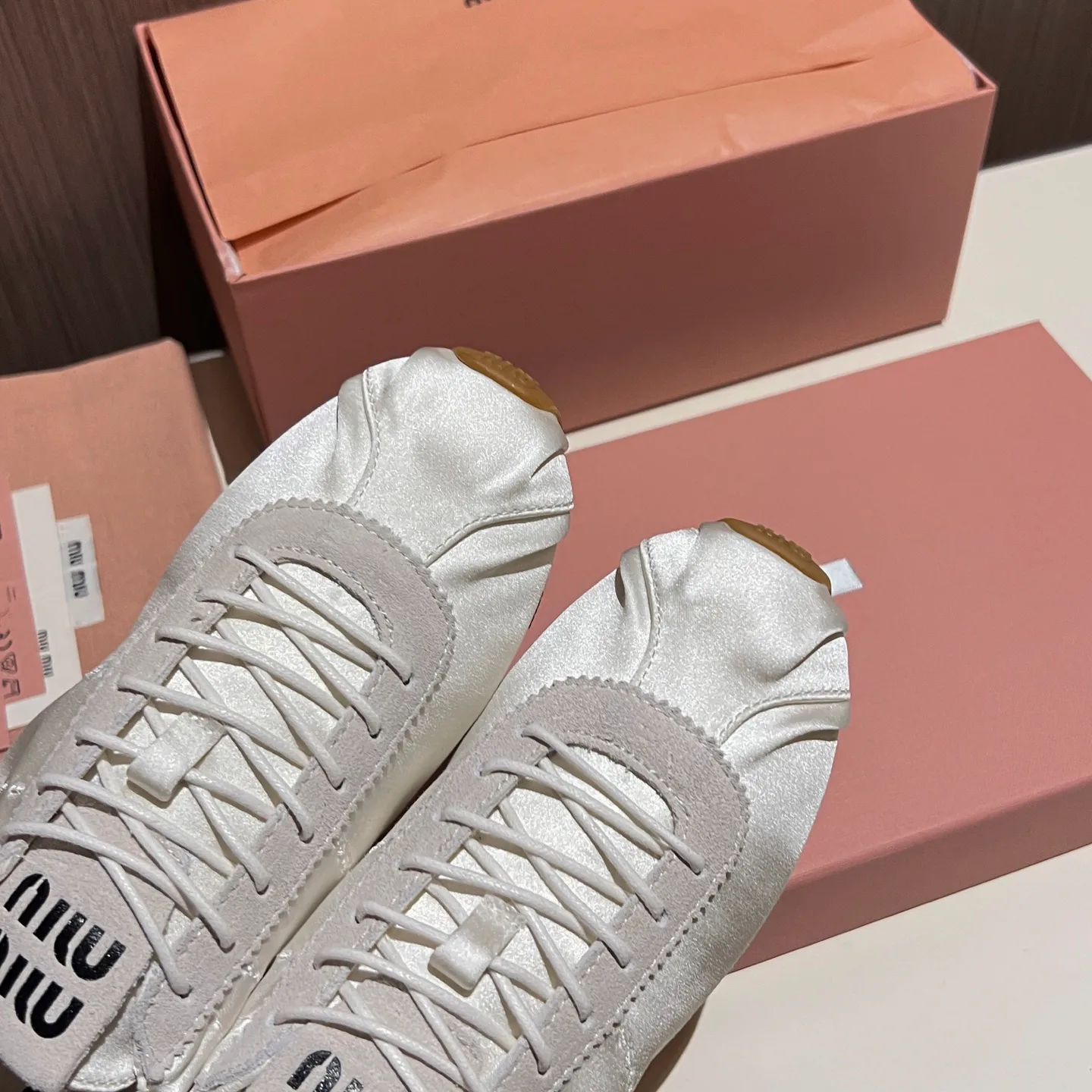 Кроссовки Женские Miu Miu 17968600