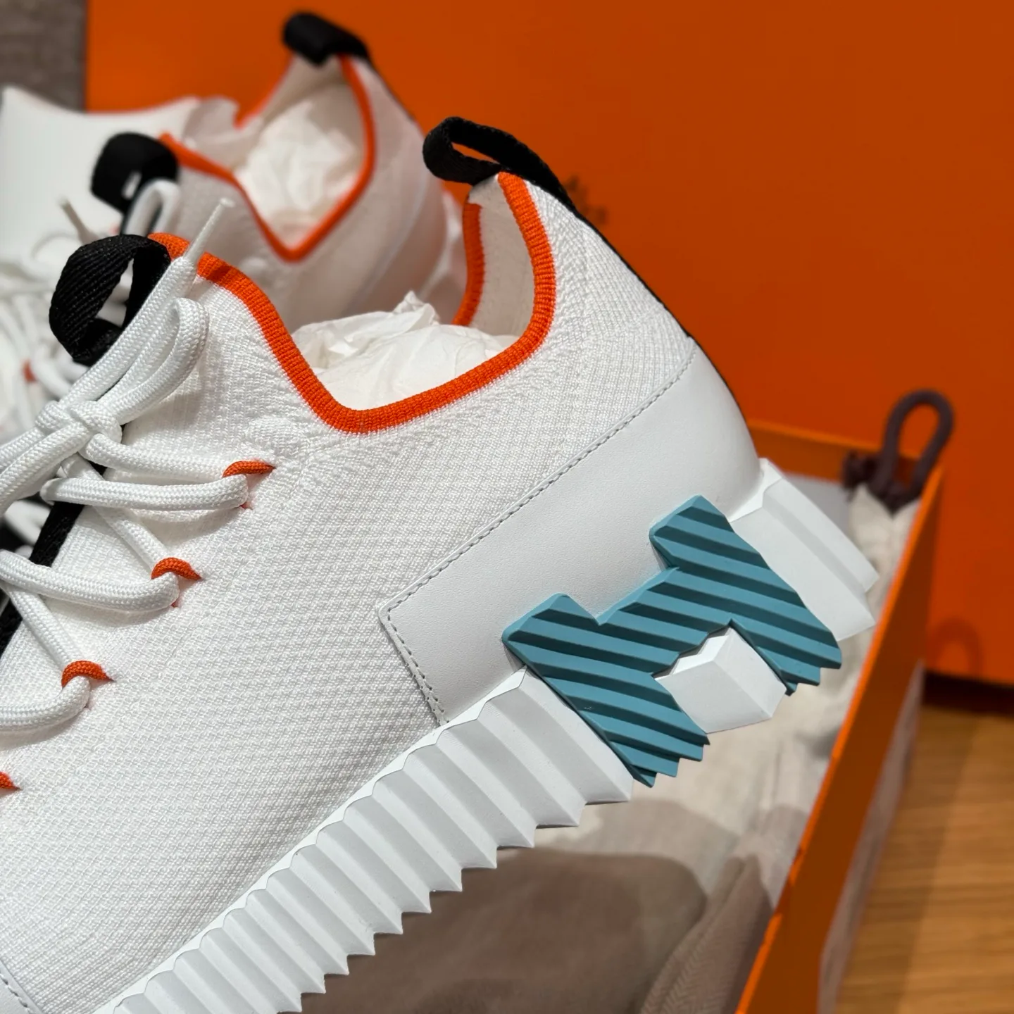 Кроссовки Женские Hermes 11204500