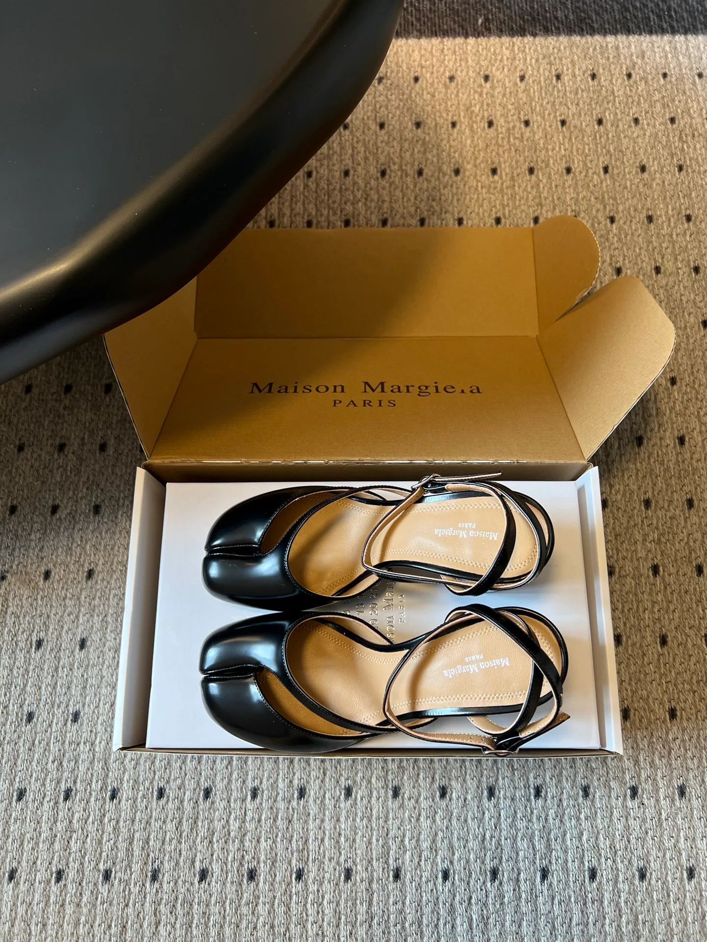Босоножки Женские Maison Margiela 17686647