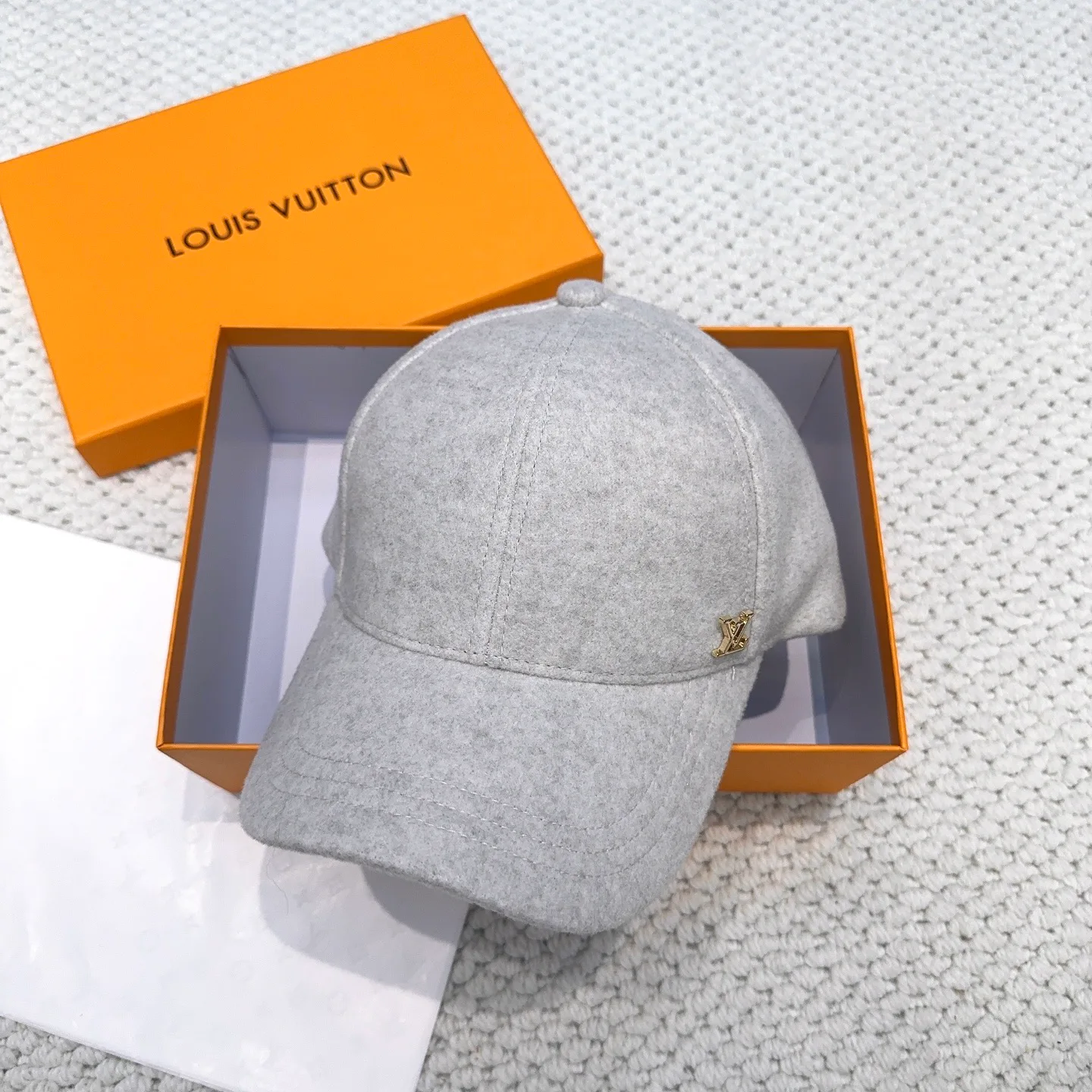 Головные Уборы Louis Vuitton 980976