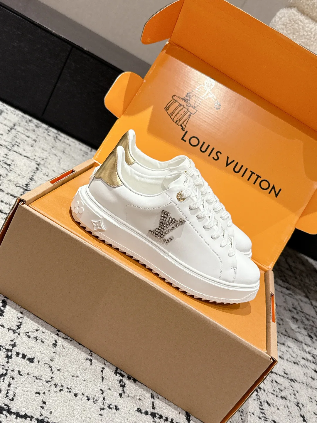 Кроссовки Женские Louis Vuitton 11214835