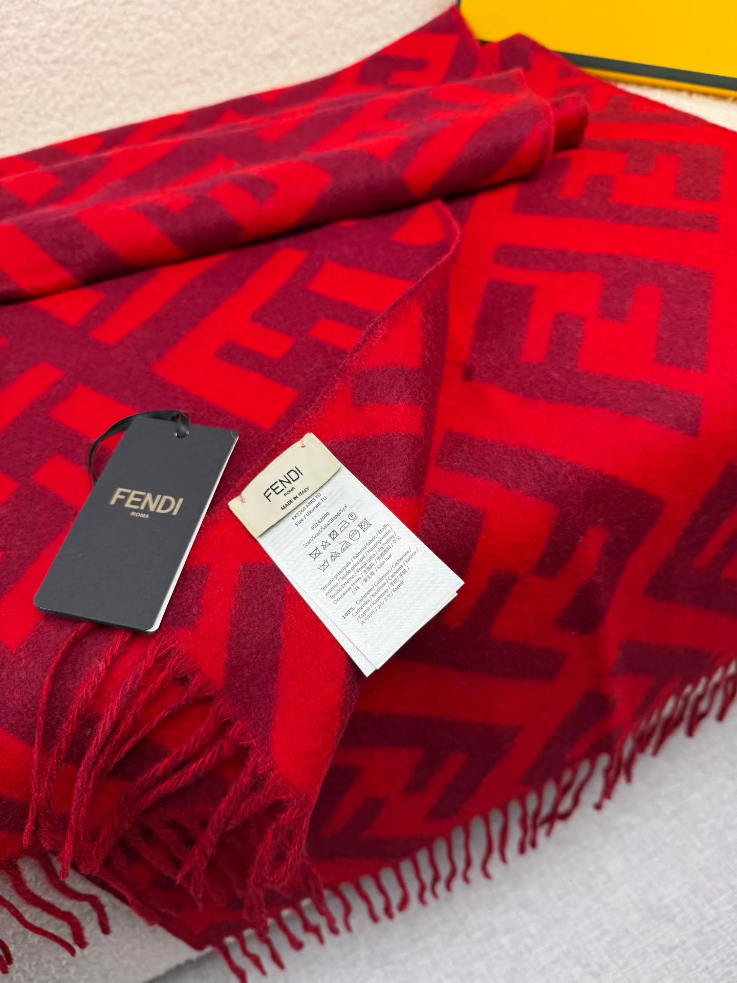 Шарфы Fendi 5545579