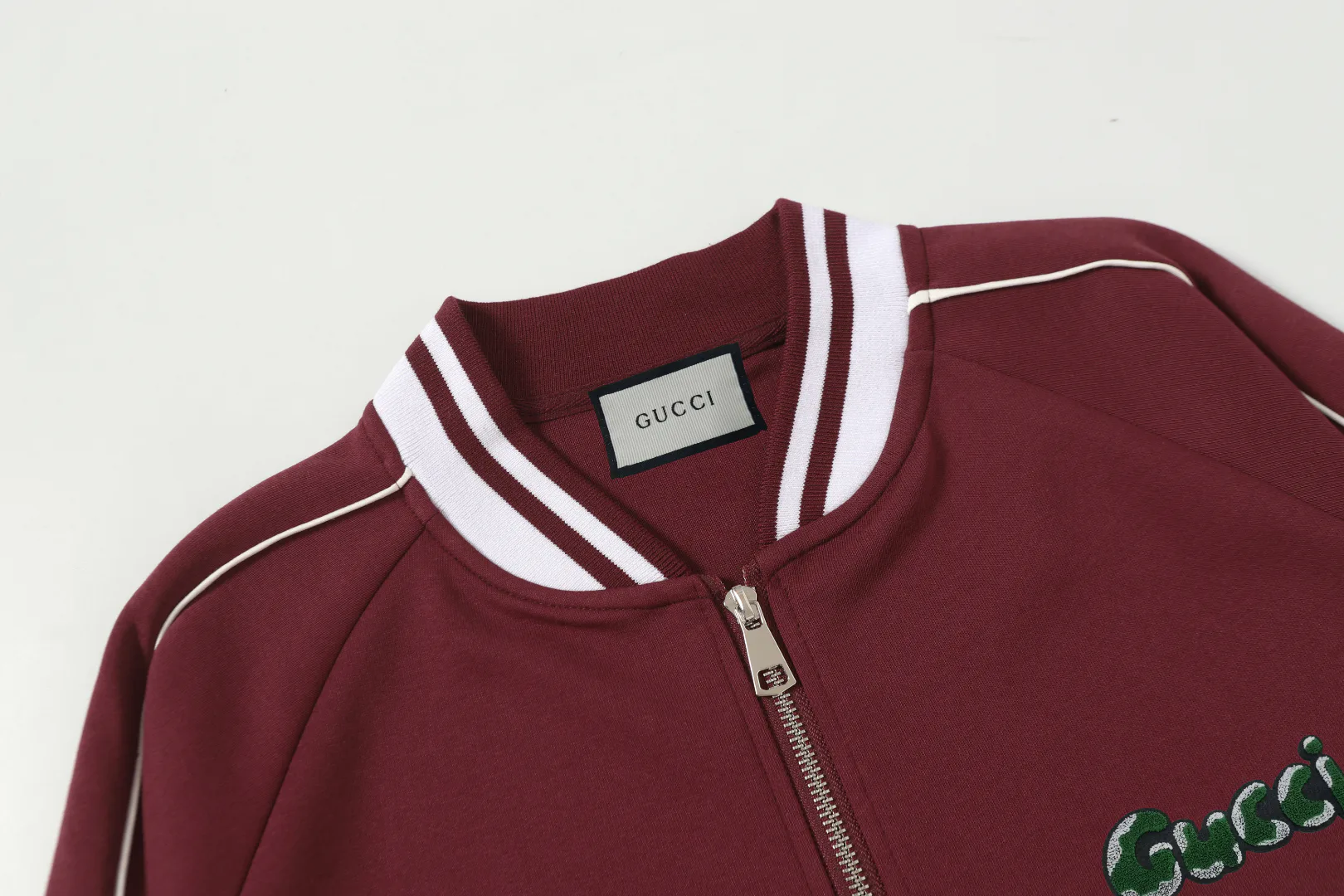 Куртки И Пуховики Женские Gucci 46556