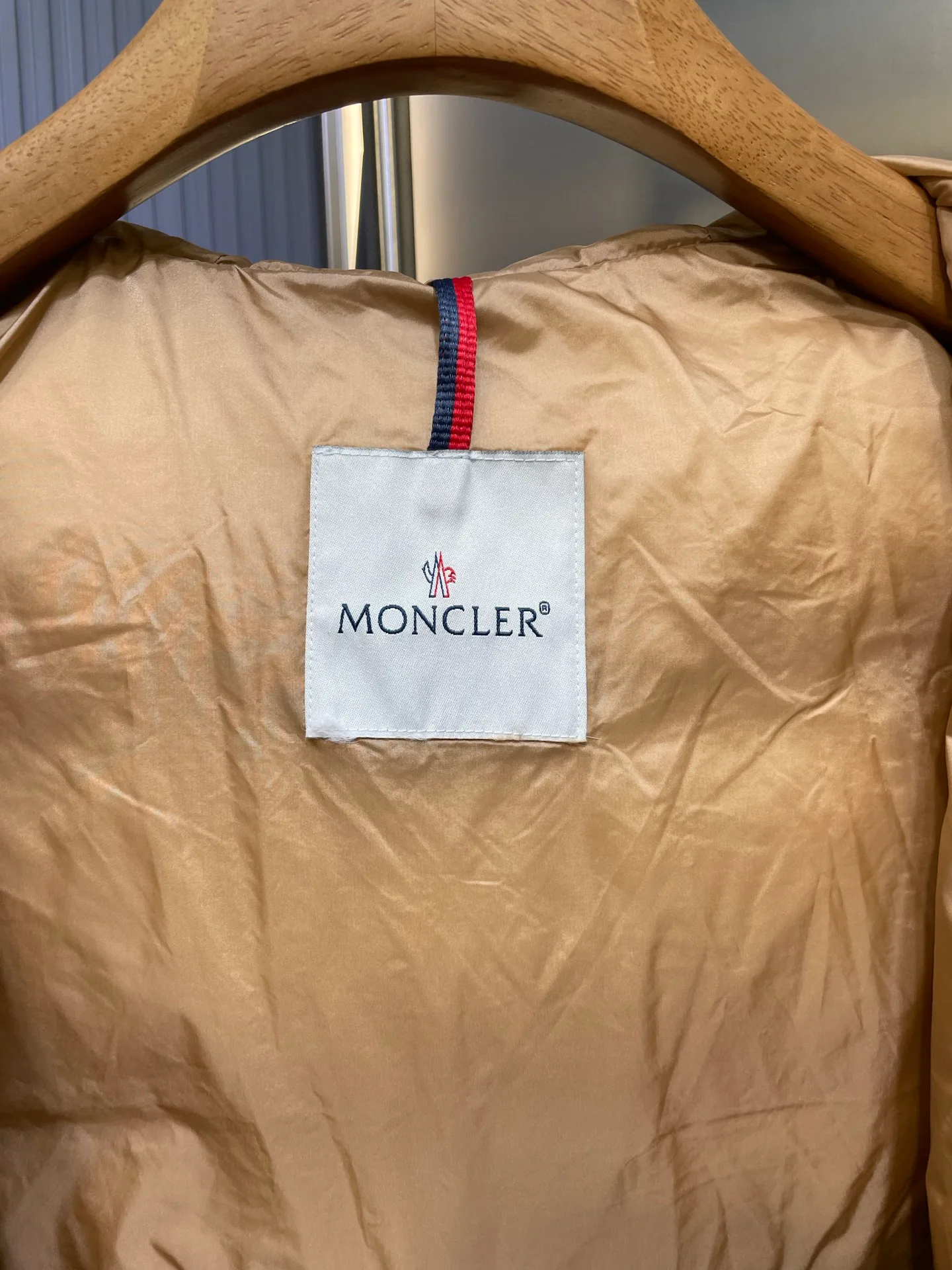 Куртки И Пуховики Женские Moncler 1041726