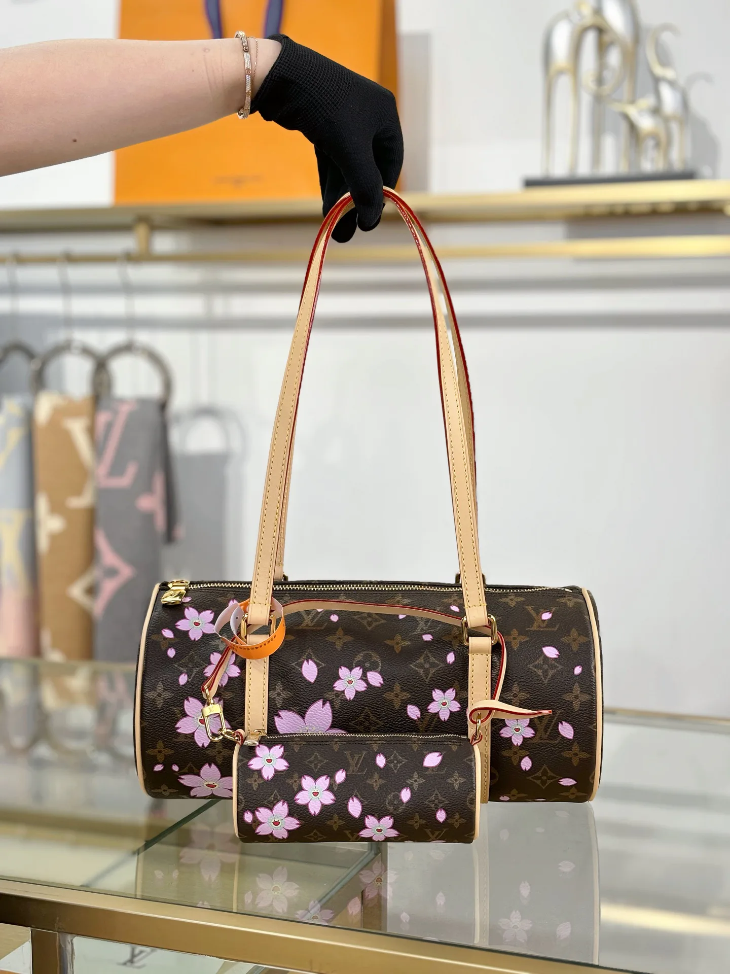Классические Сумки Женские Louis Vuitton 17979877