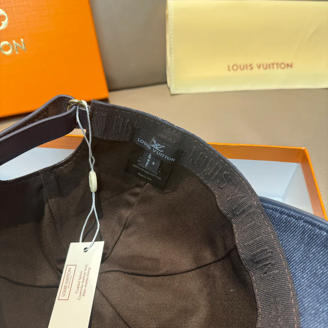 Головные Уборы Louis Vuitton 11529587