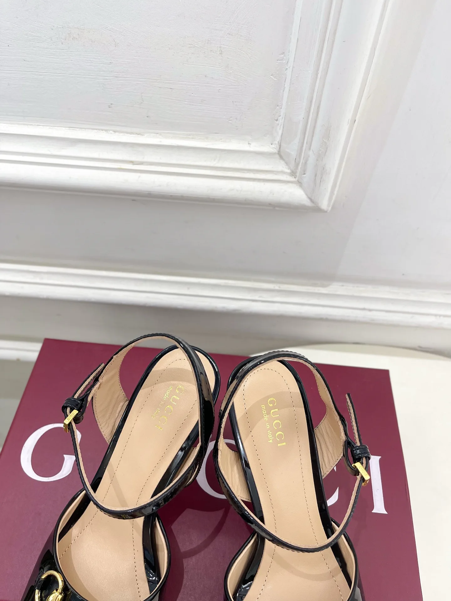 Босоножки Женские Gucci 13218187