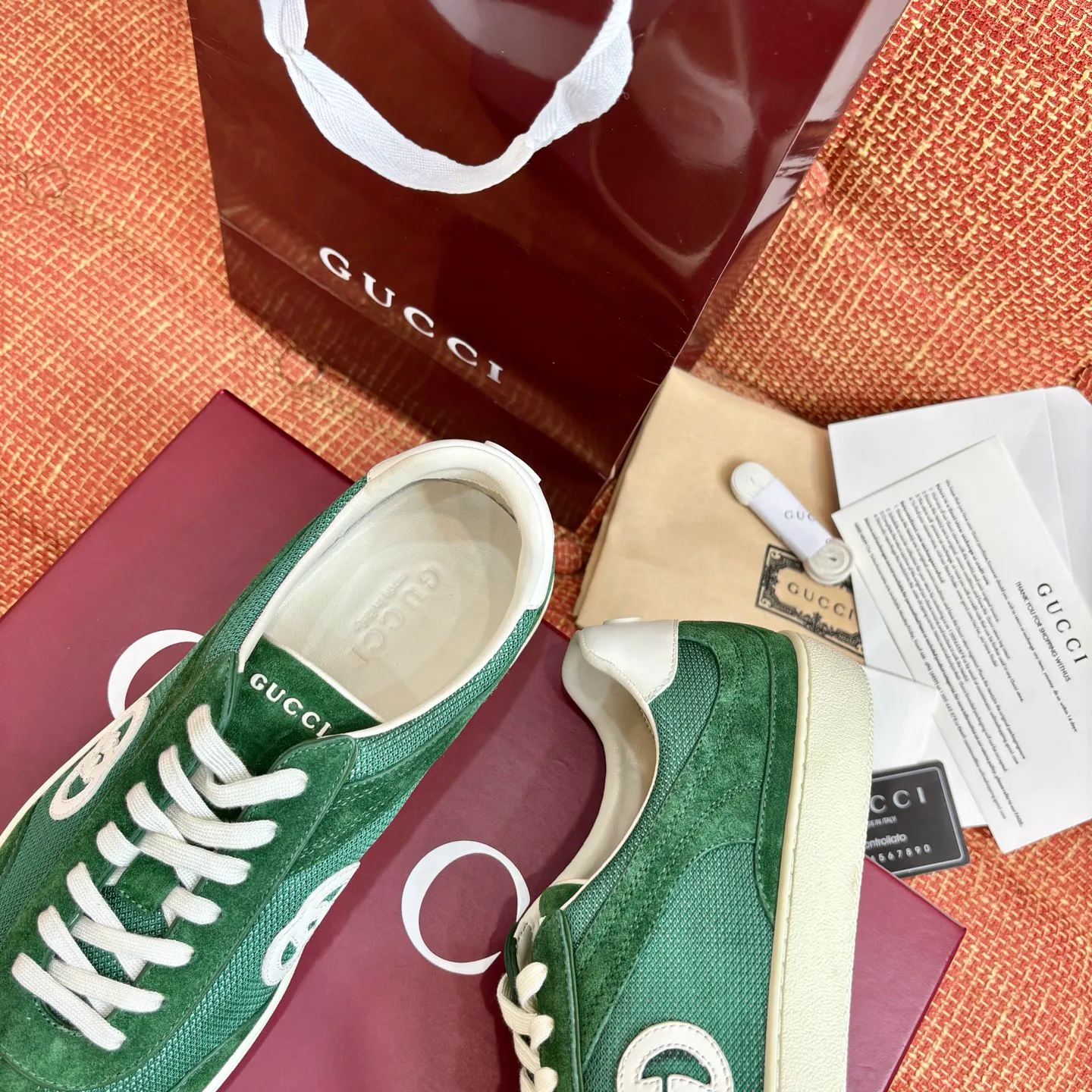 Кроссовки Женские Gucci 18039360