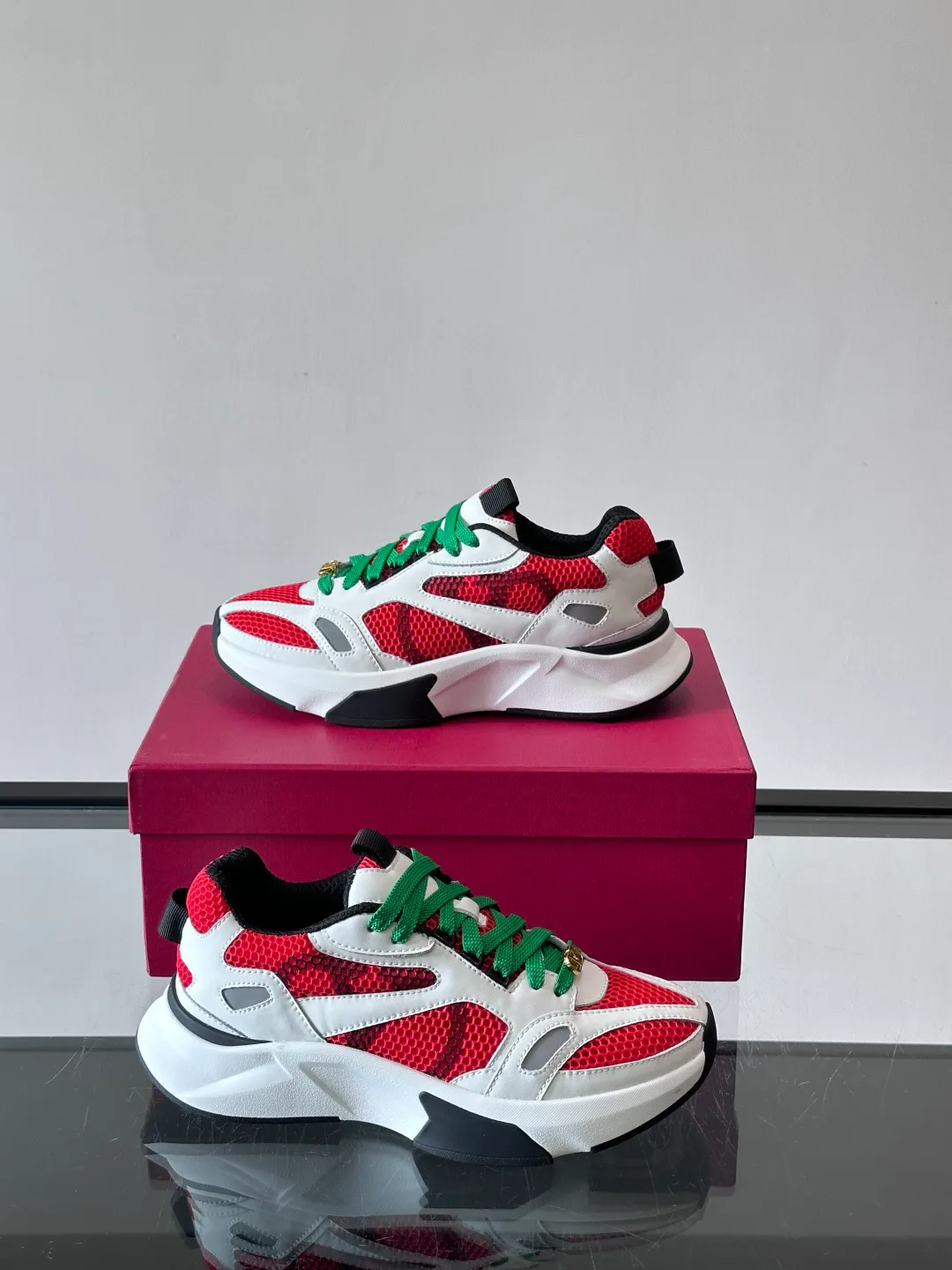 Кроссовки Женские Valentino 17224117