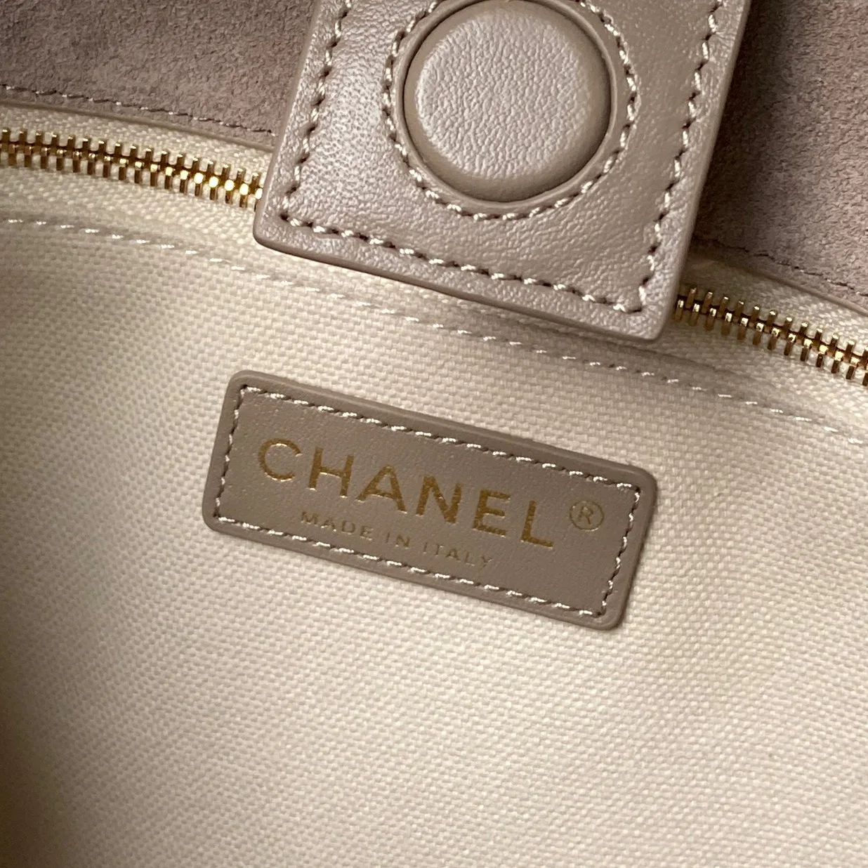 Классические Сумки Женские Chanel 16990482