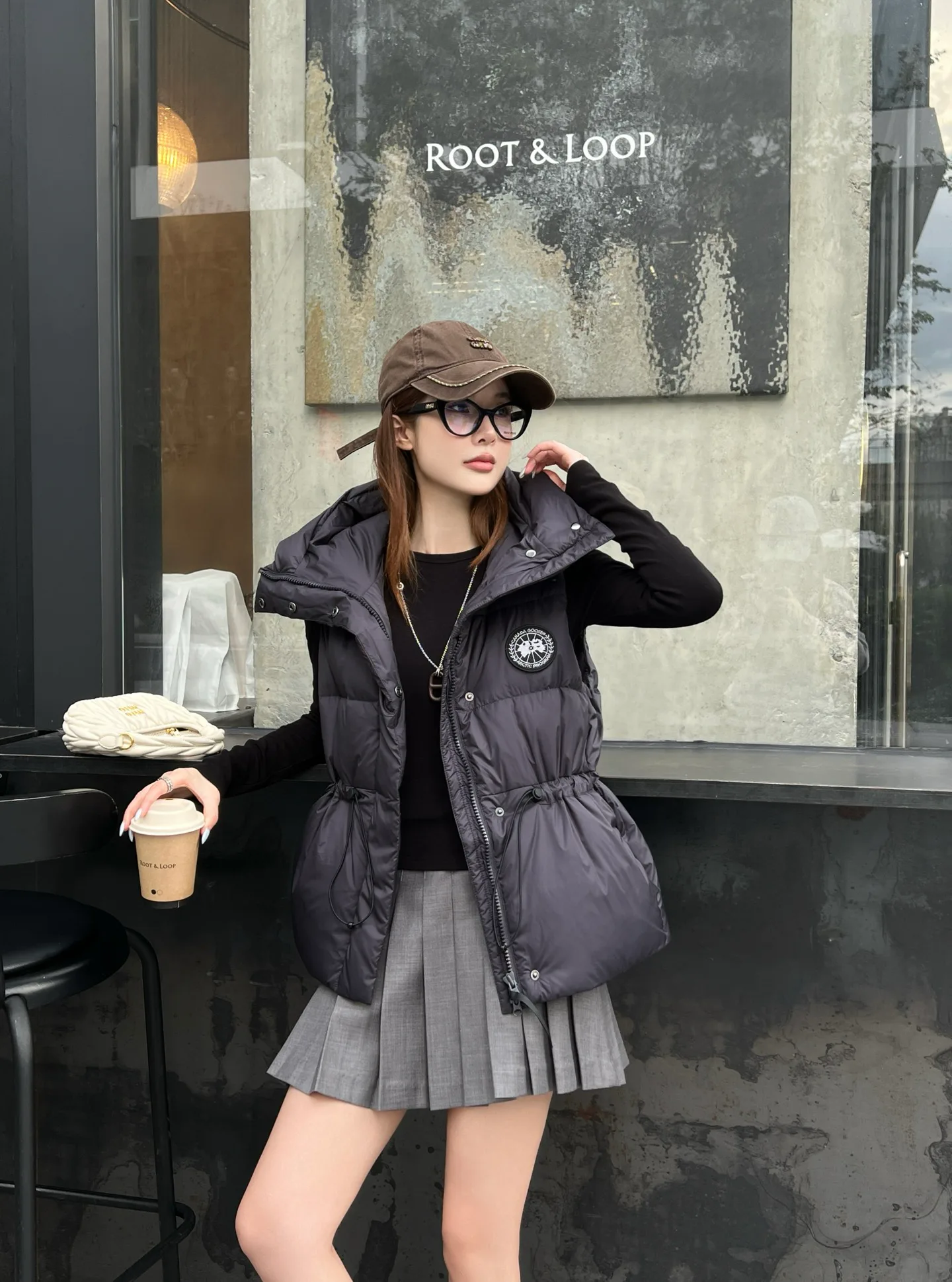 Куртки И Пуховики Женские Canada Goose 18108483