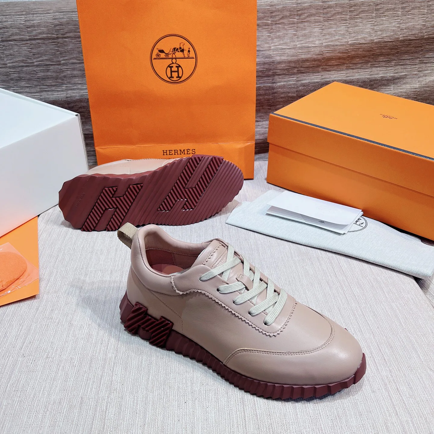 Кроссовки Женские Hermes 17749547