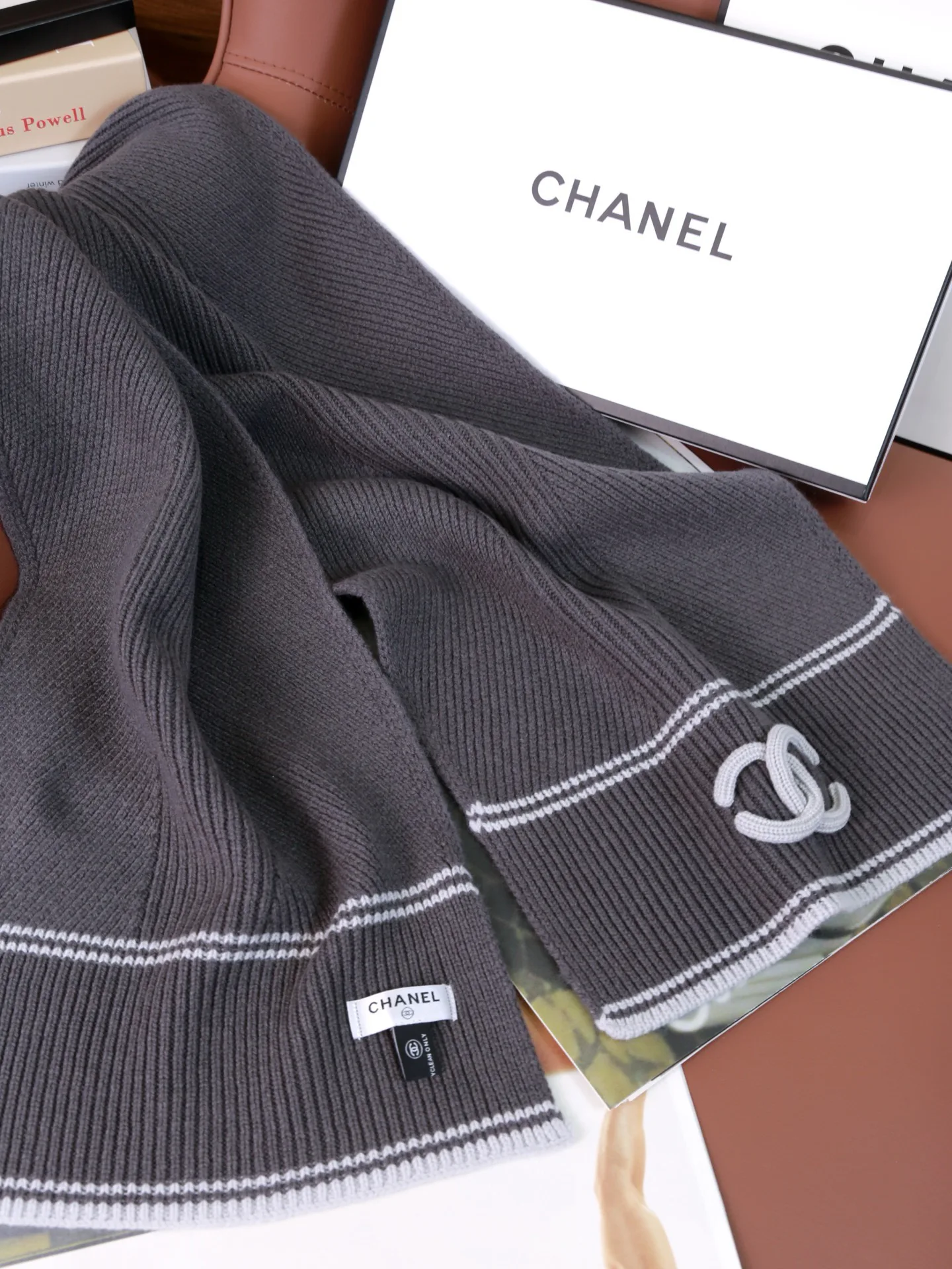 Шарфы Chanel 18427053