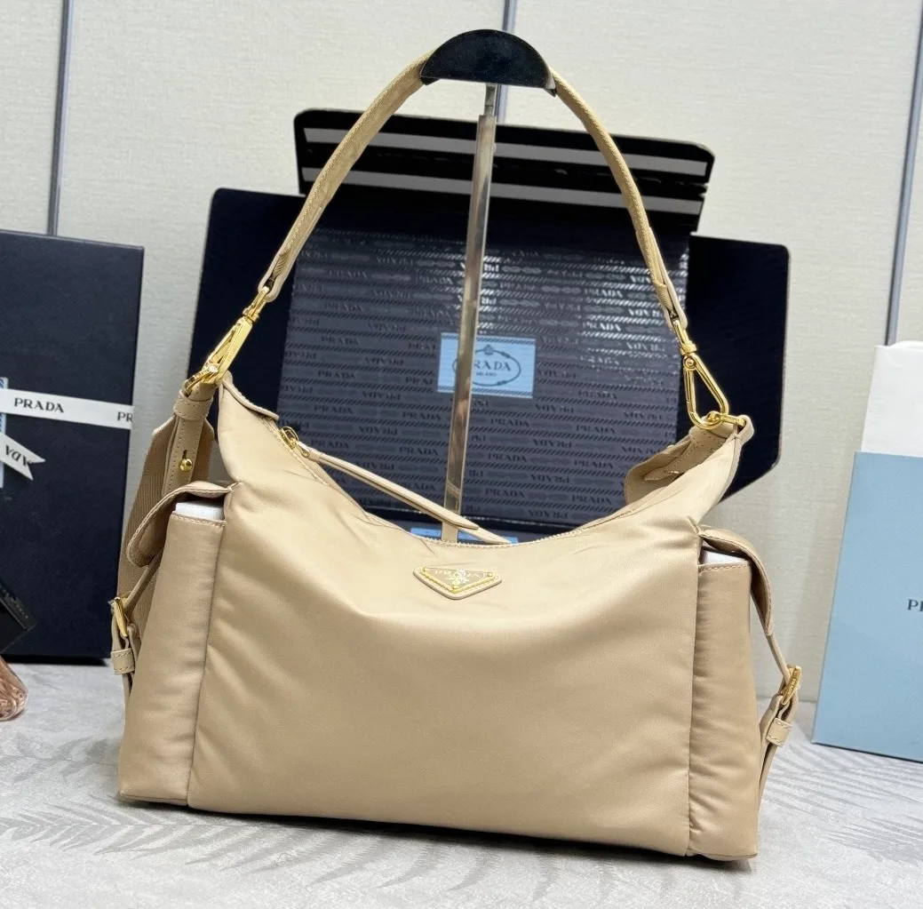 Сумки На Ремне Женские Prada 12583846