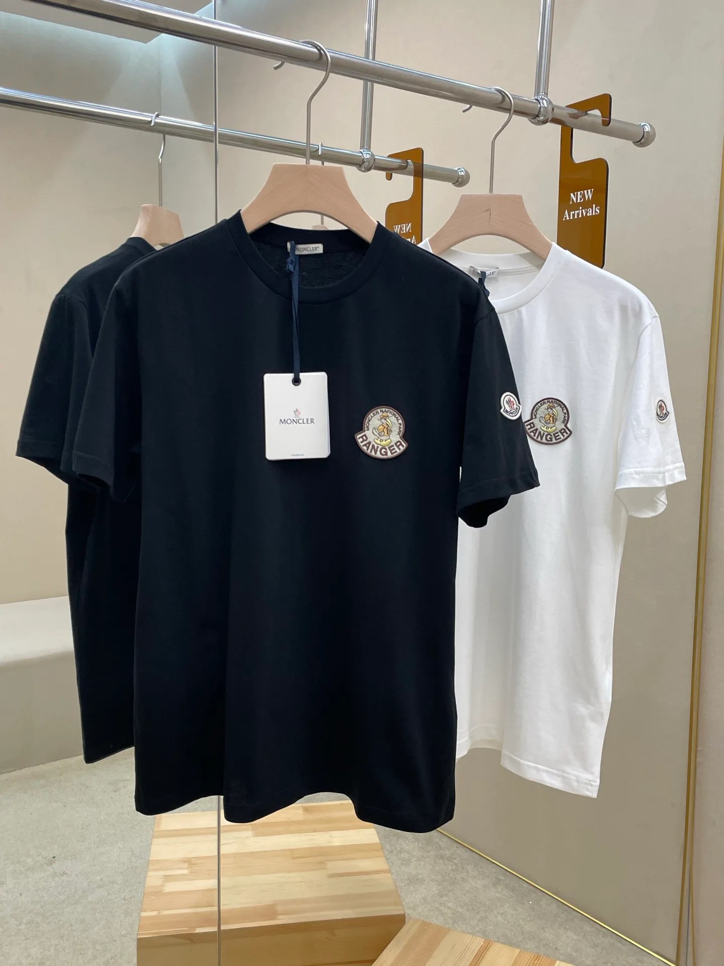 Футболки Женские Moncler 11682998