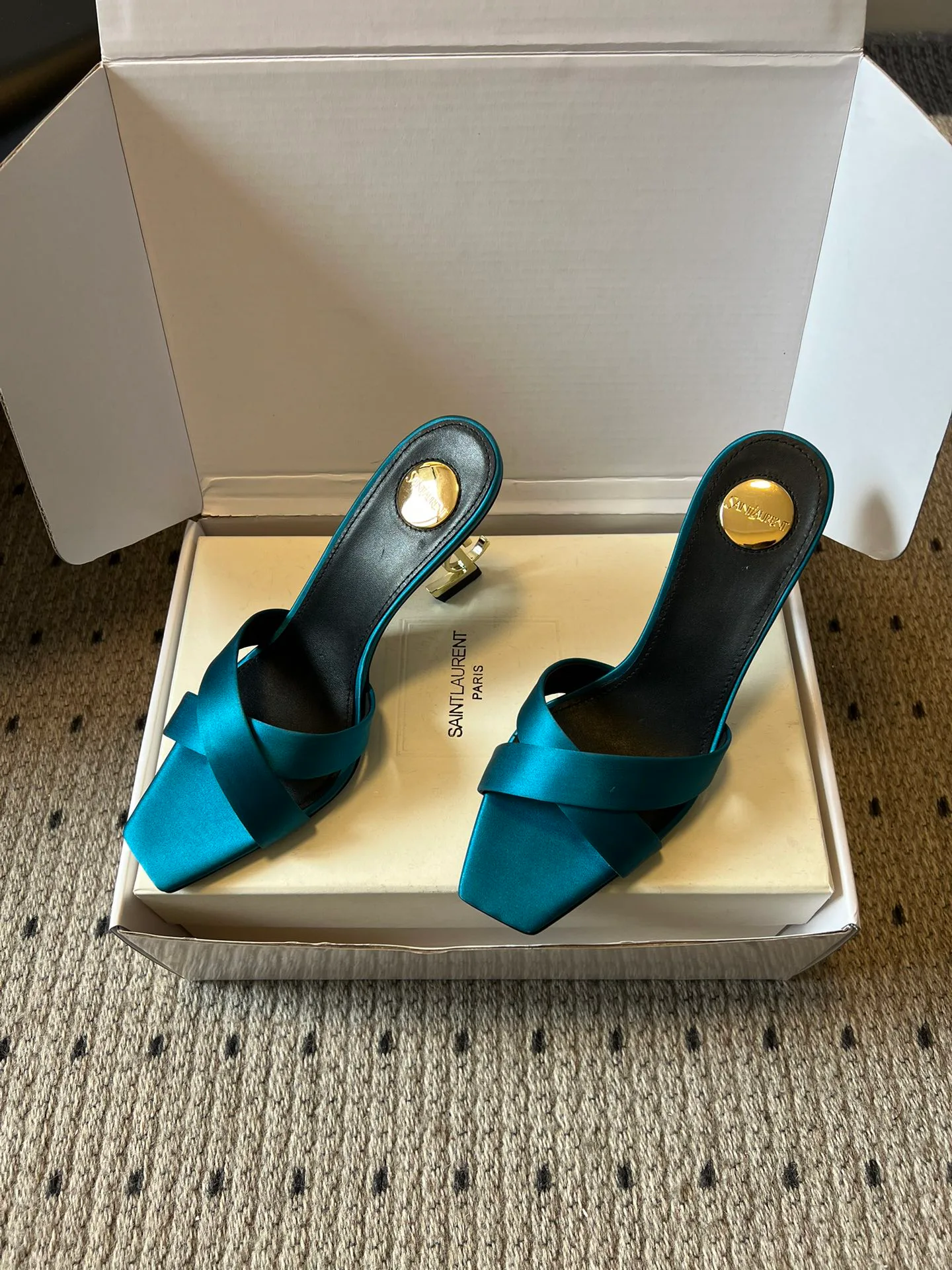 Босоножки Женские Saint Laurent 10835498