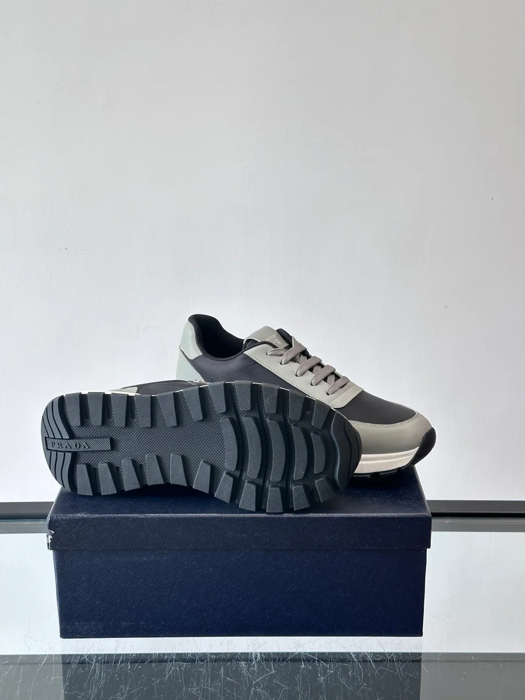 Кроссовки Мужские Prada 316126