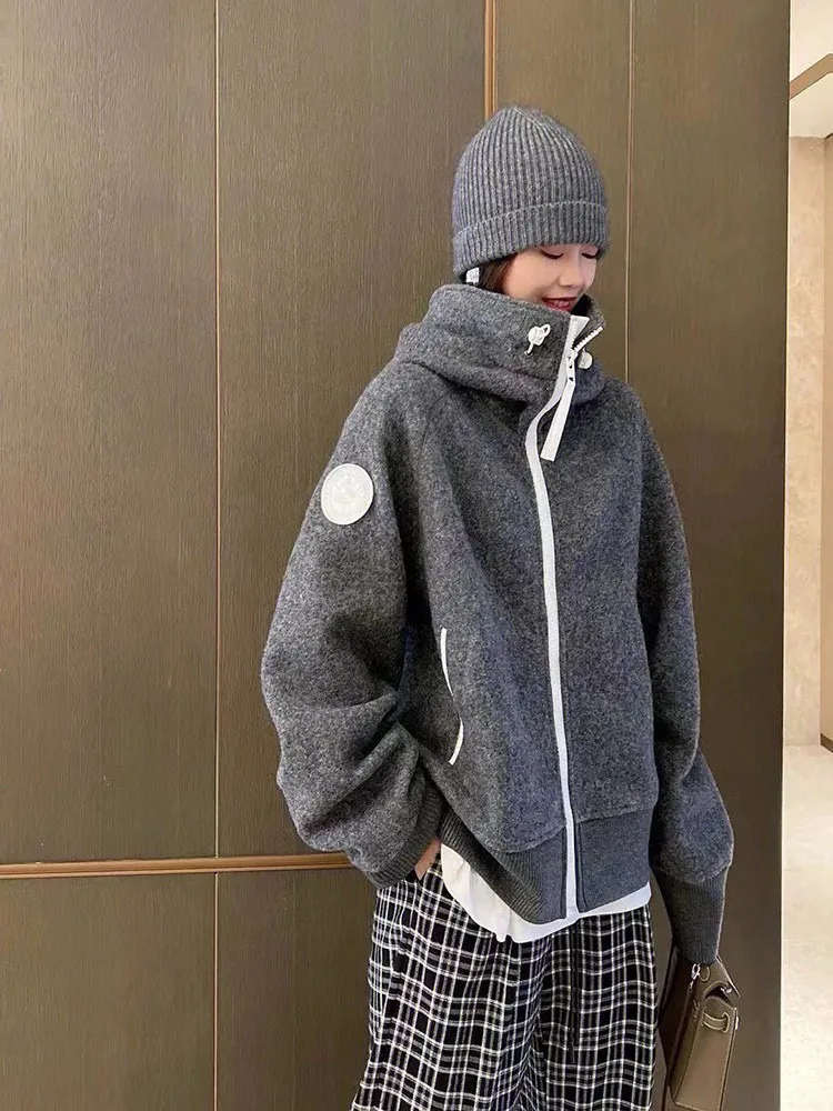 Куртки И Пуховики Женские Canada Goose 17998642