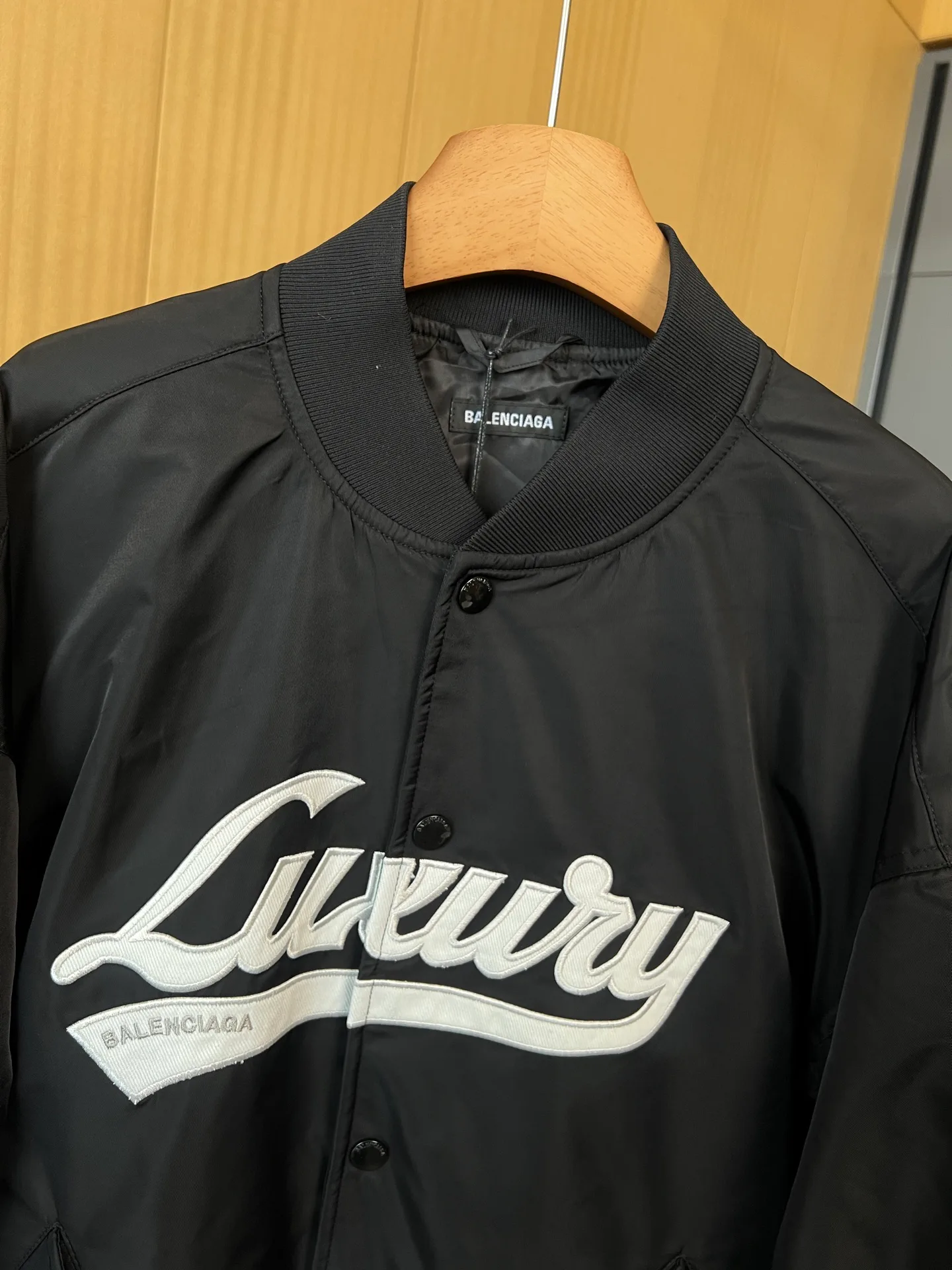 Куртки И Пуховики Женские Balenciaga 441477