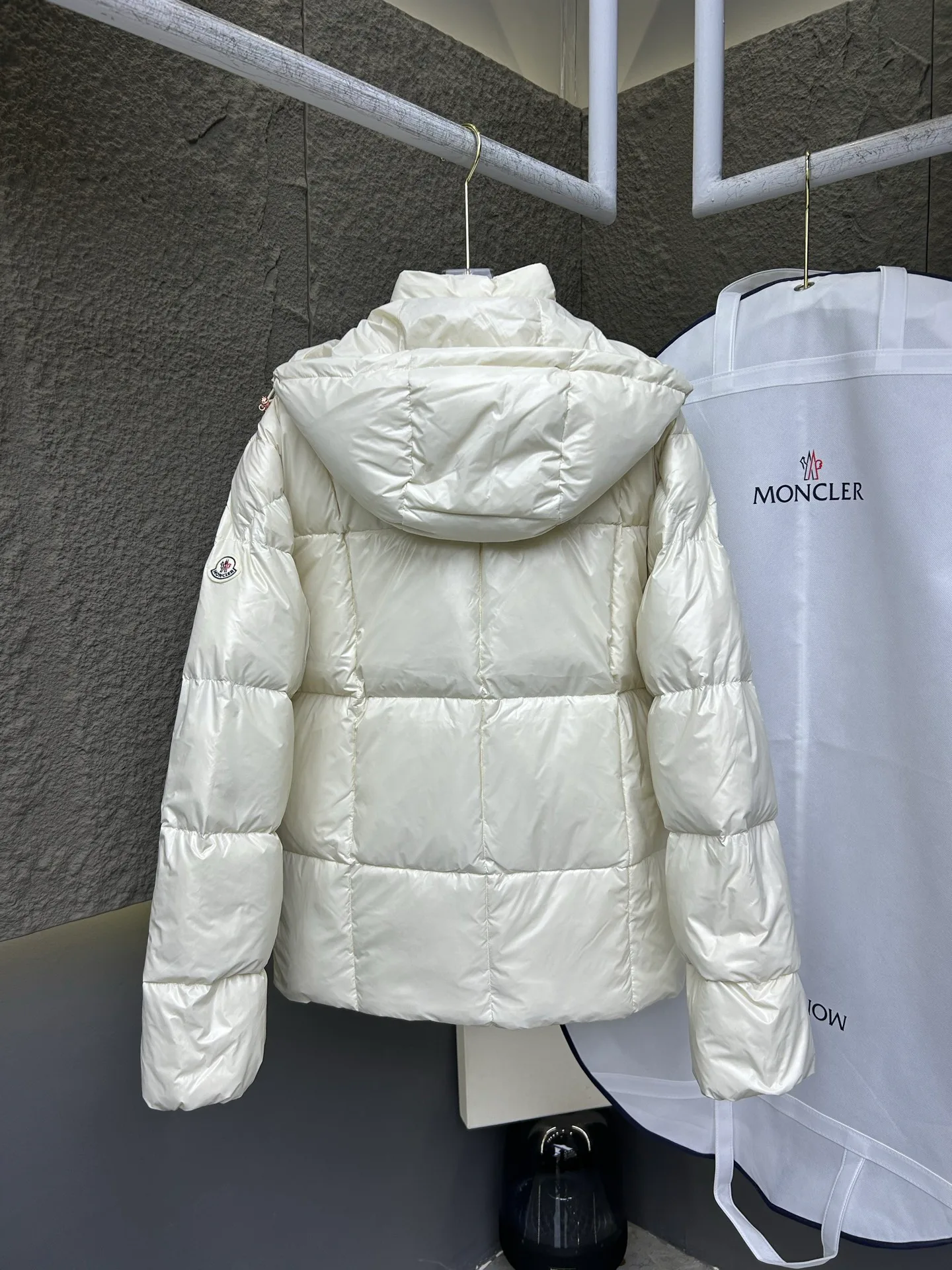 Куртки И Пуховики Женские Moncler 2116214