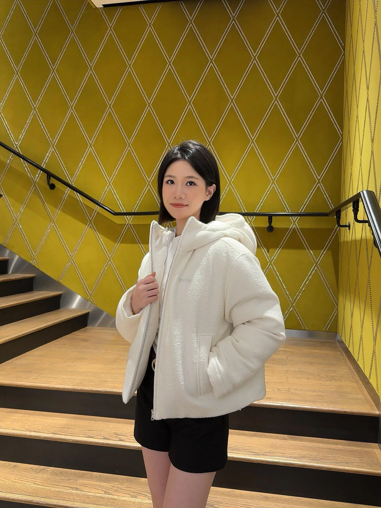 Куртки И Пуховики Женские Gucci 476656